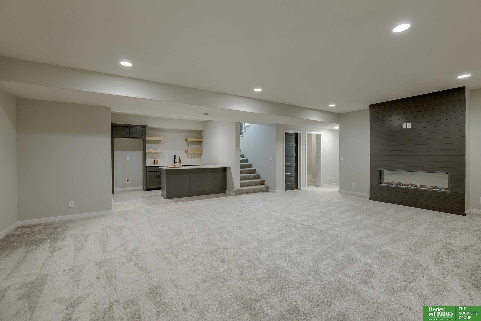 20809 Hartman Avenue