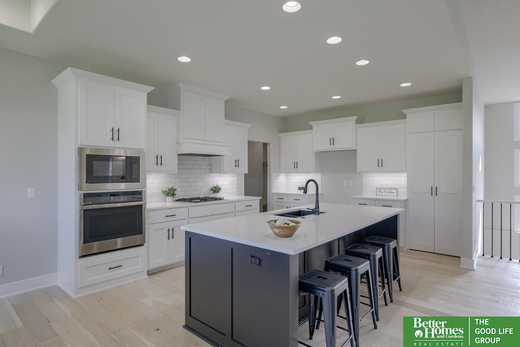 8012 N 166th Street