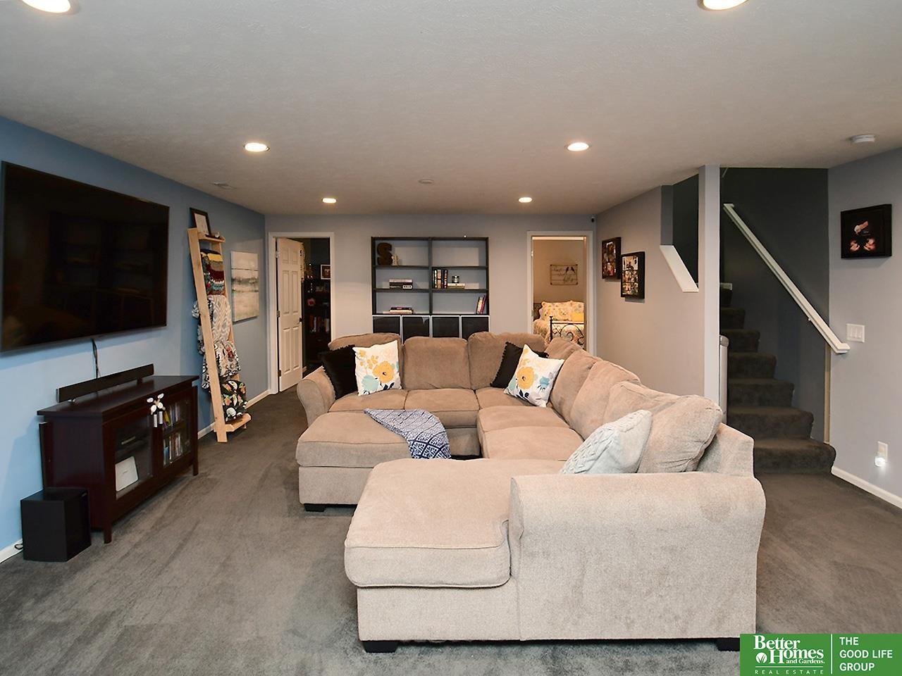 16305 Sherwood Avenue