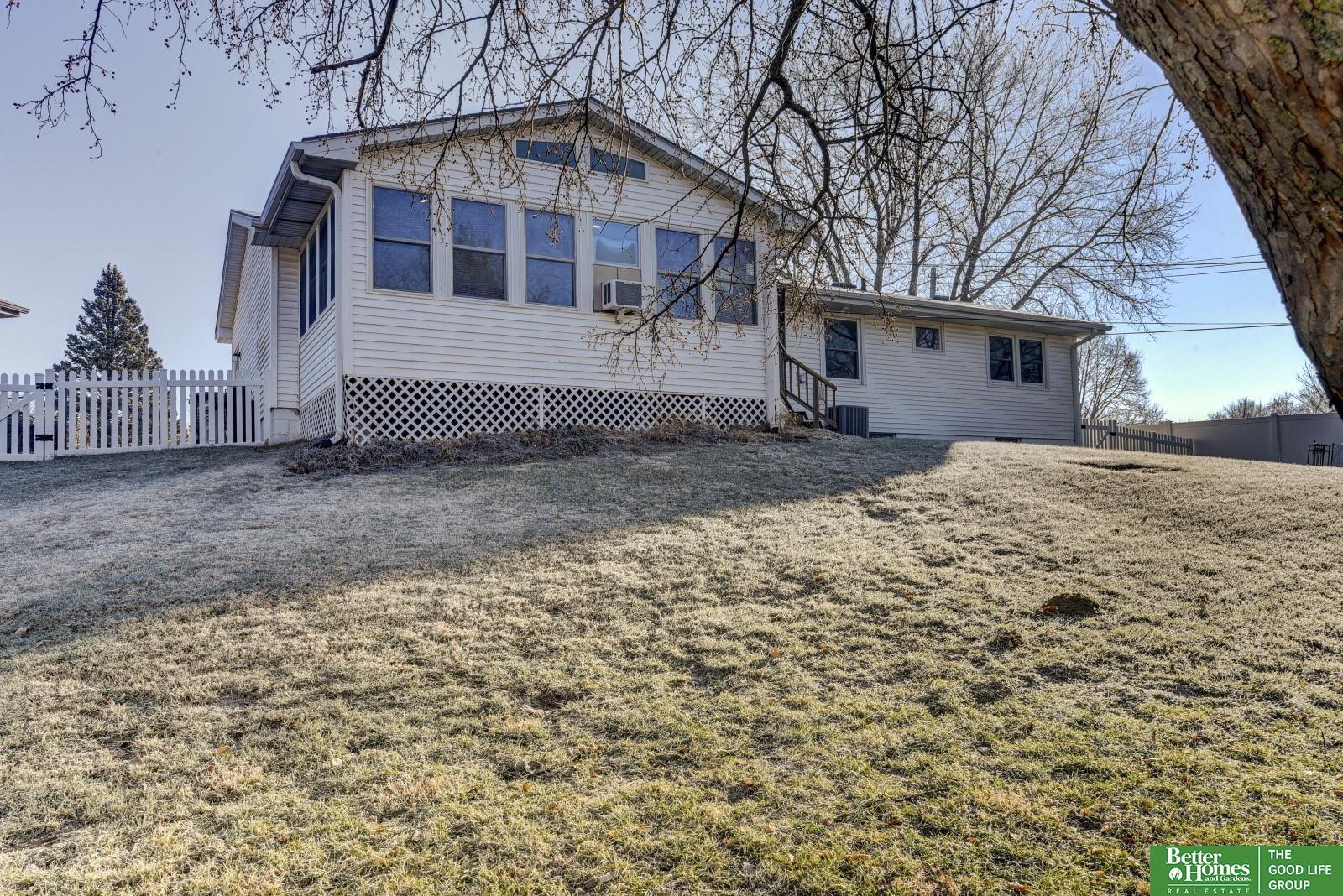 3814 N 88 Circle