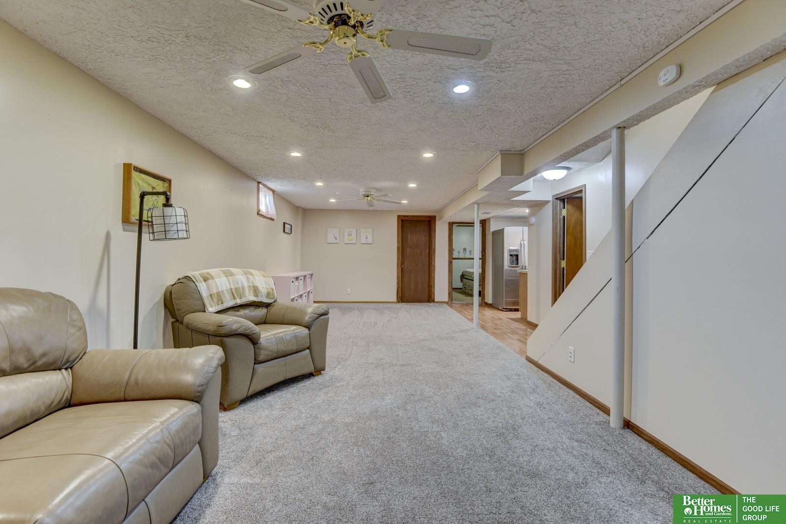 3814 N 88 Circle