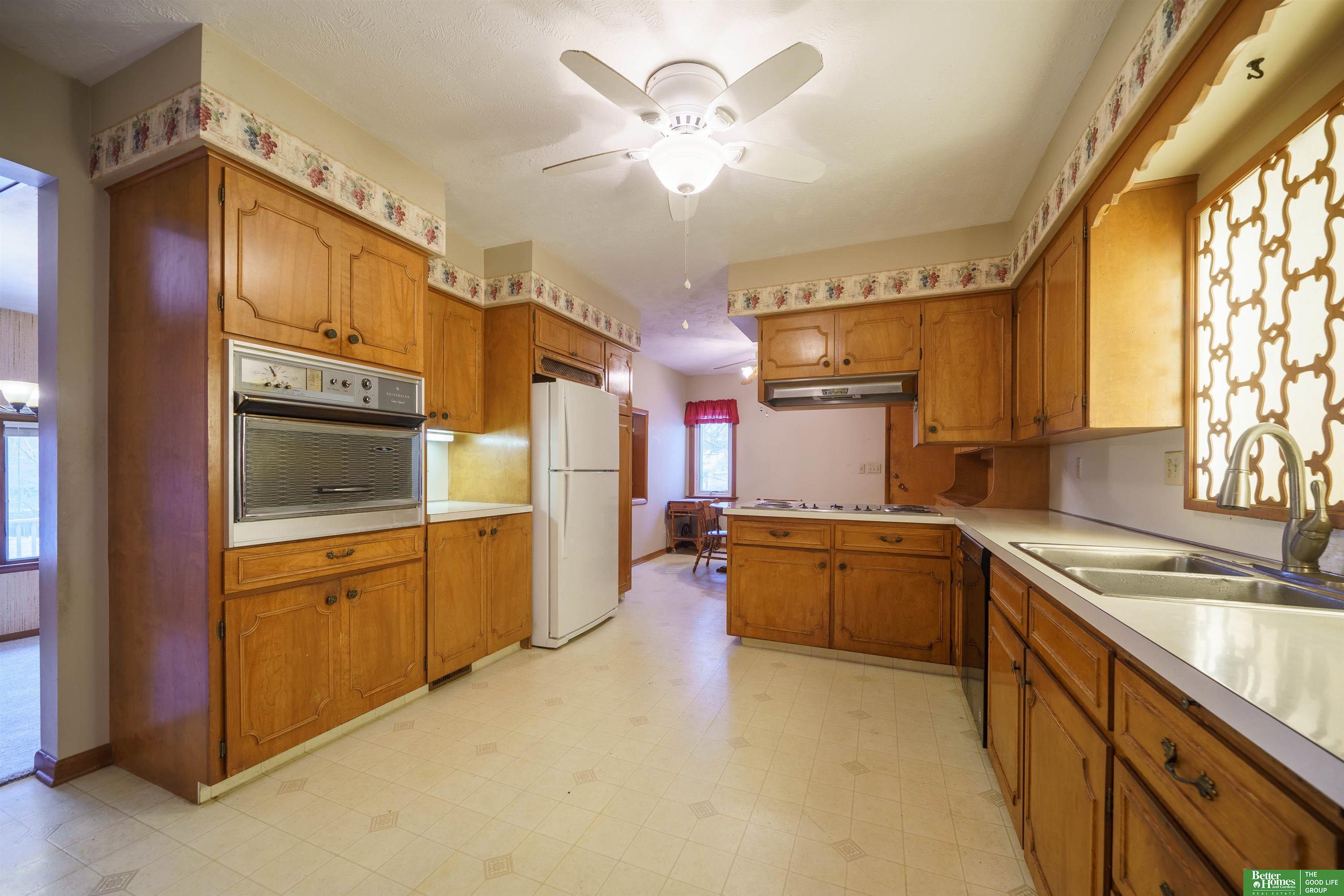 7624 N 58th Street