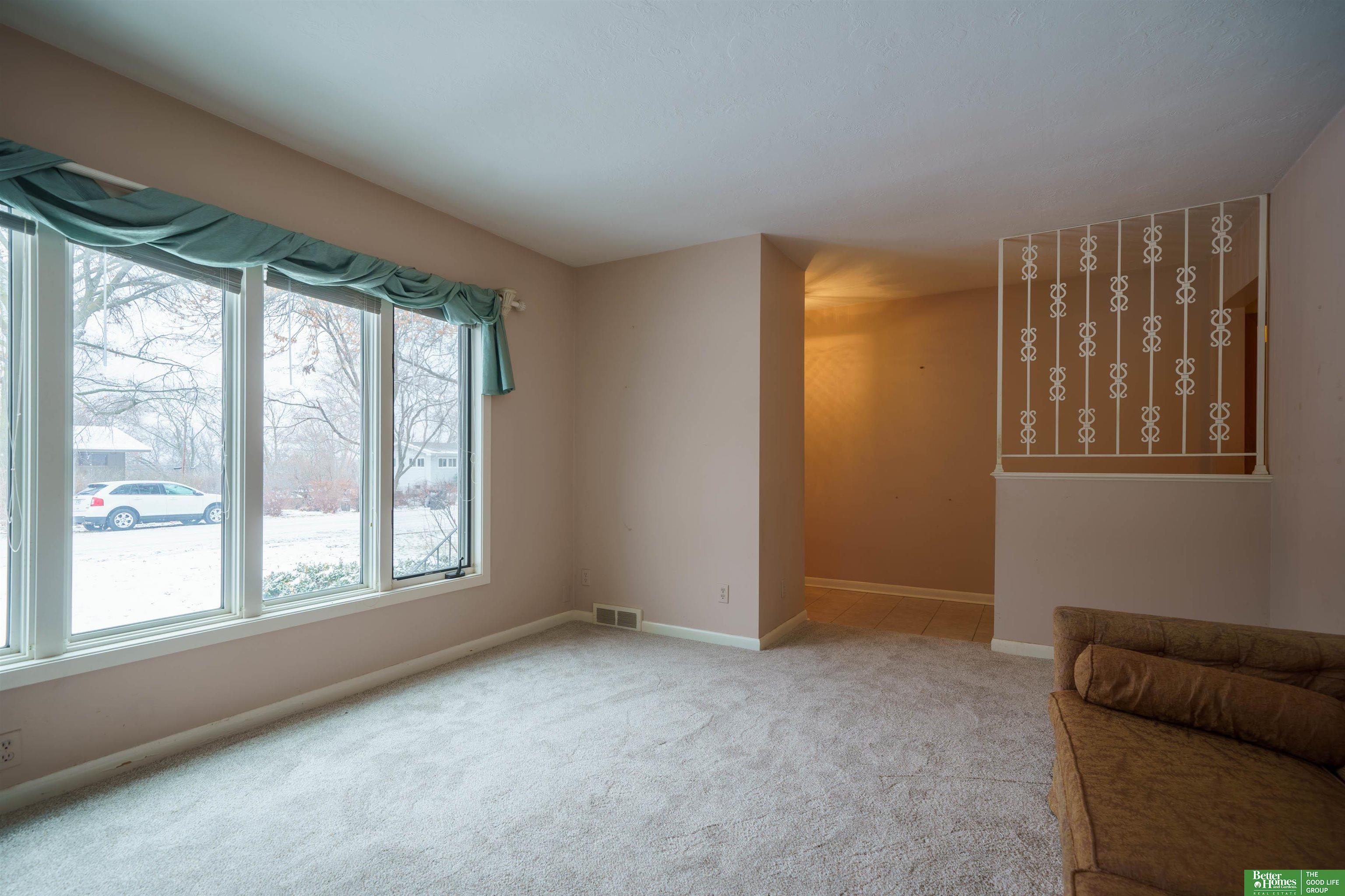 7624 N 58th Street