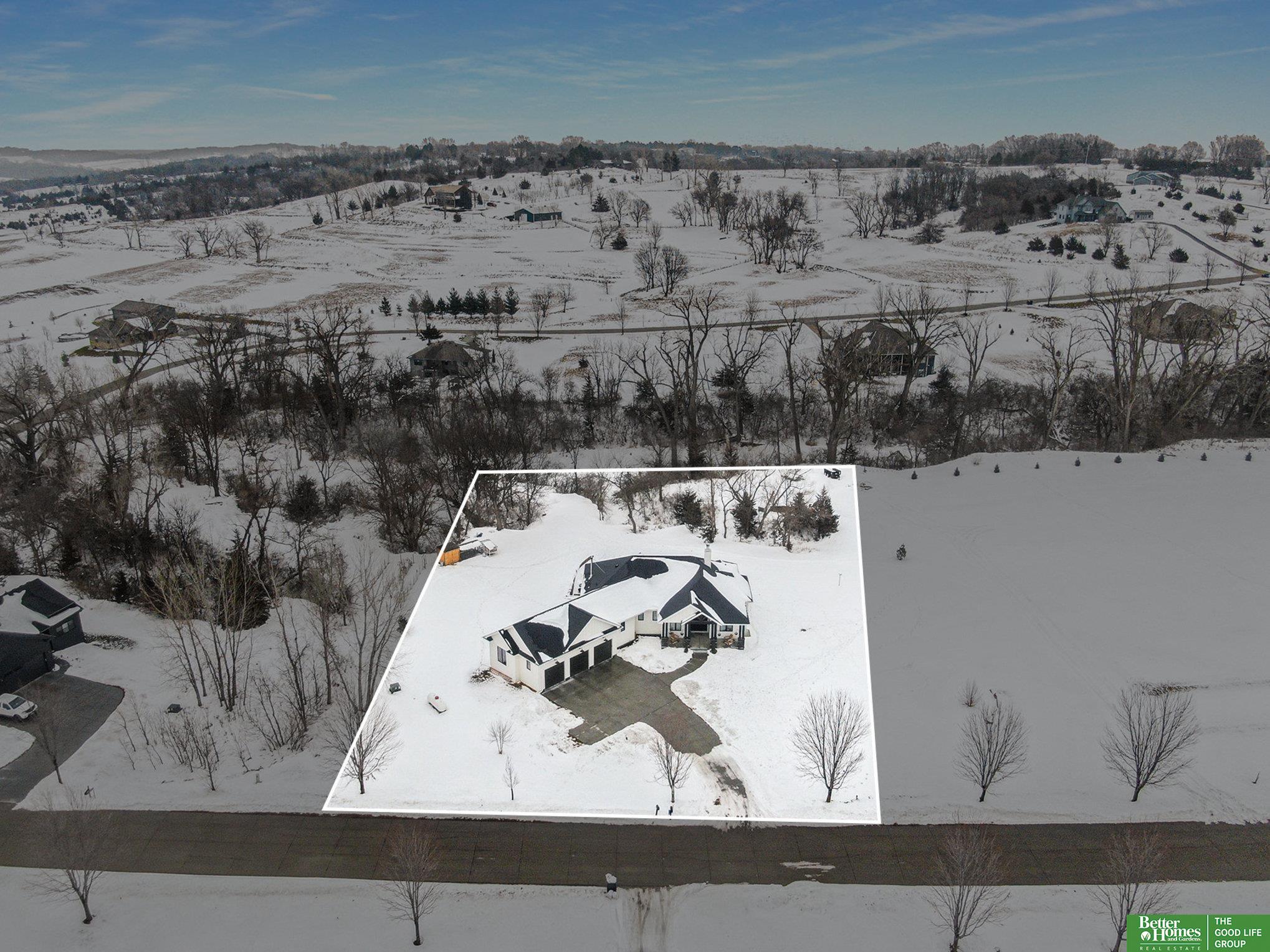 6372 Majestic Oaks Road