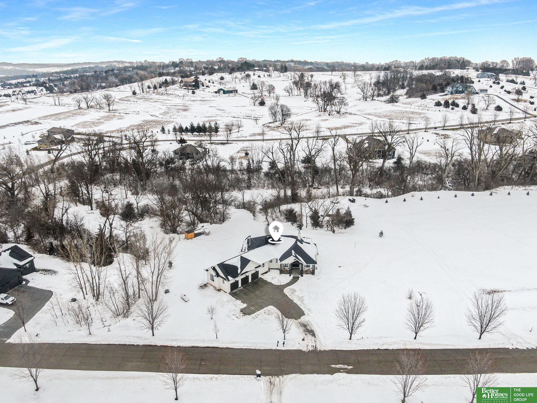 6372 Majestic Oaks Road