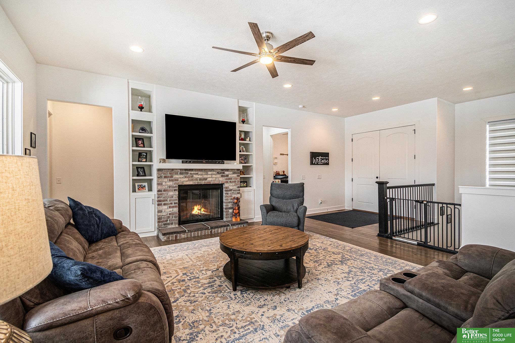 6372 Majestic Oaks Road