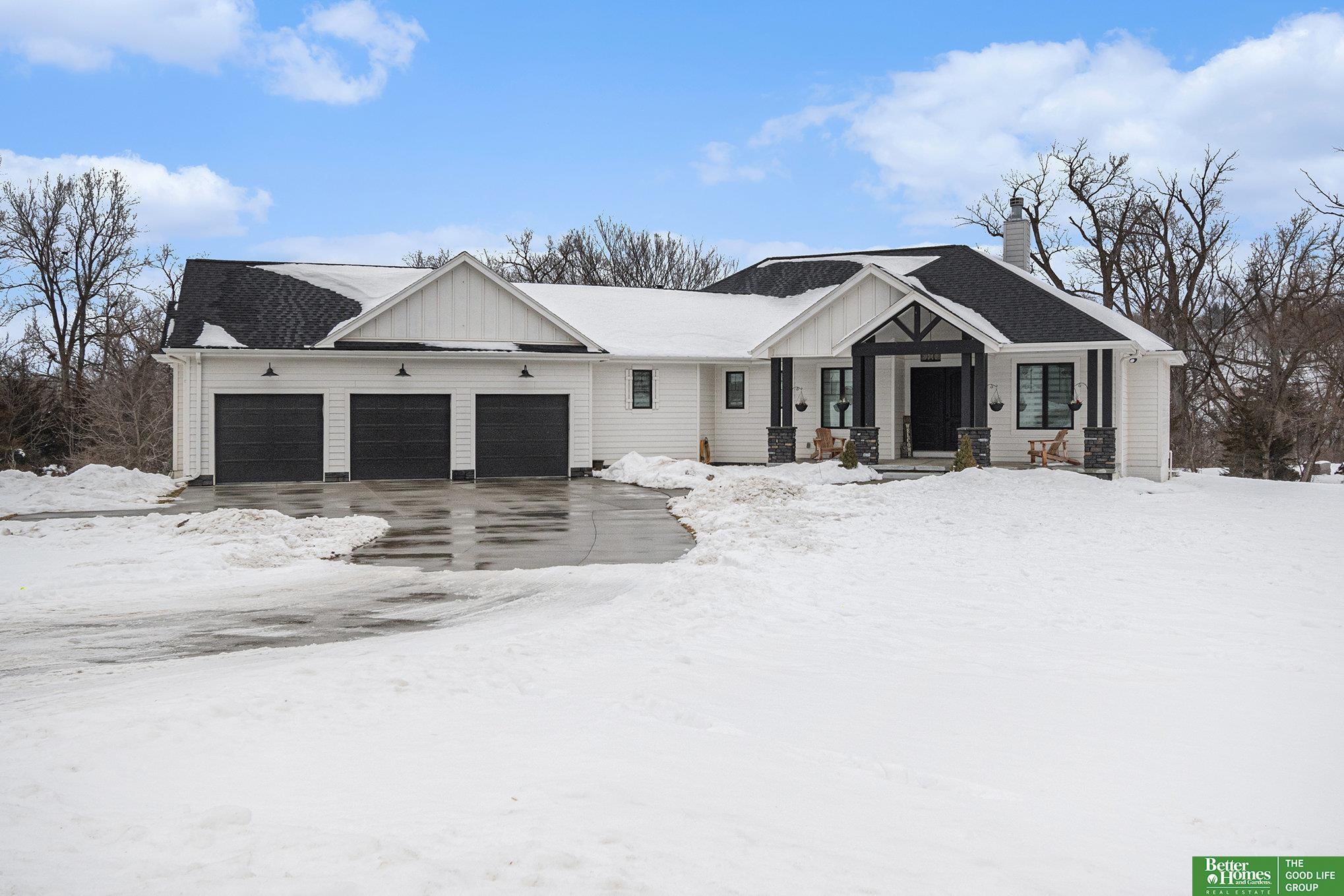 6372 Majestic Oaks Road