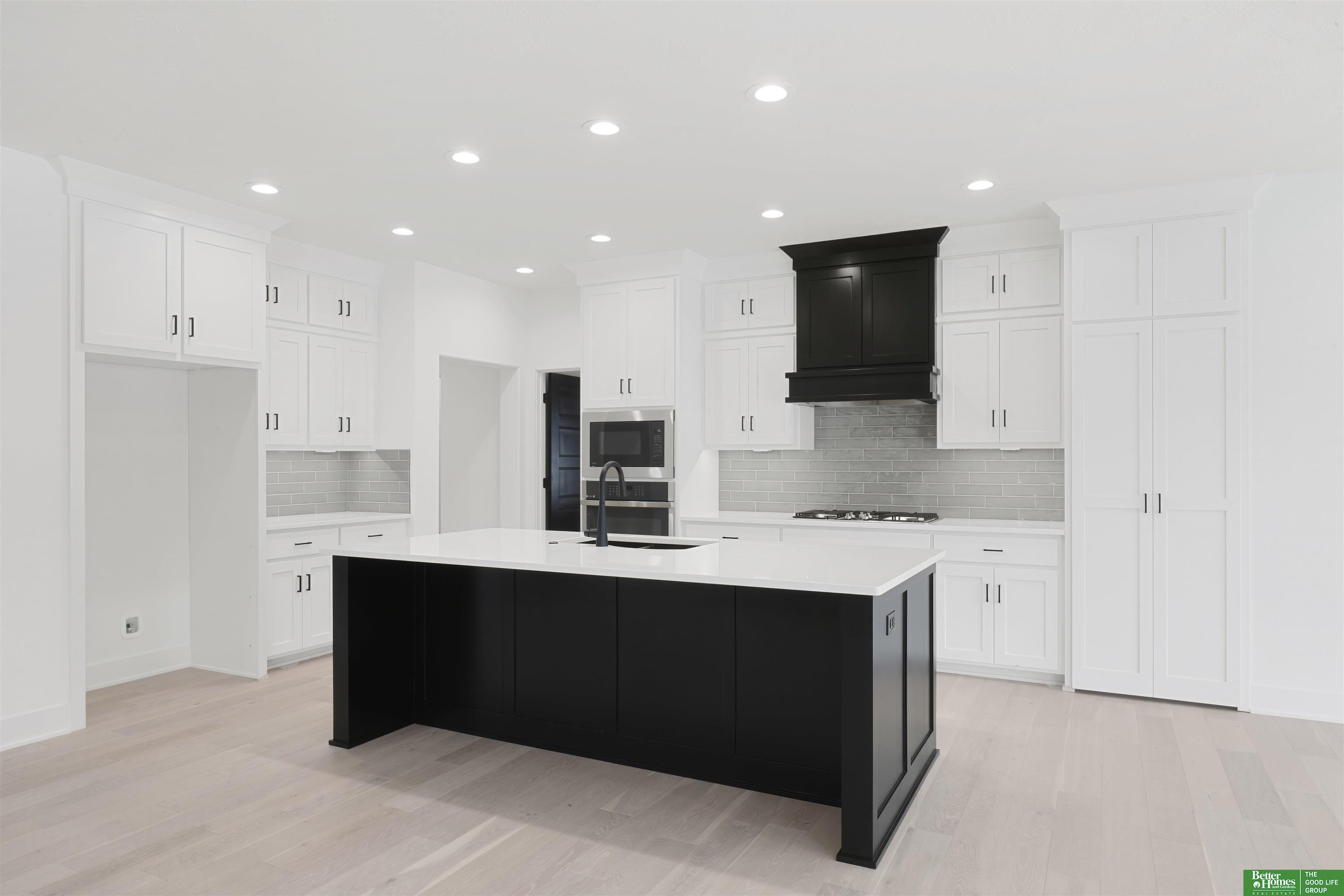2747 Big Elk Parkway