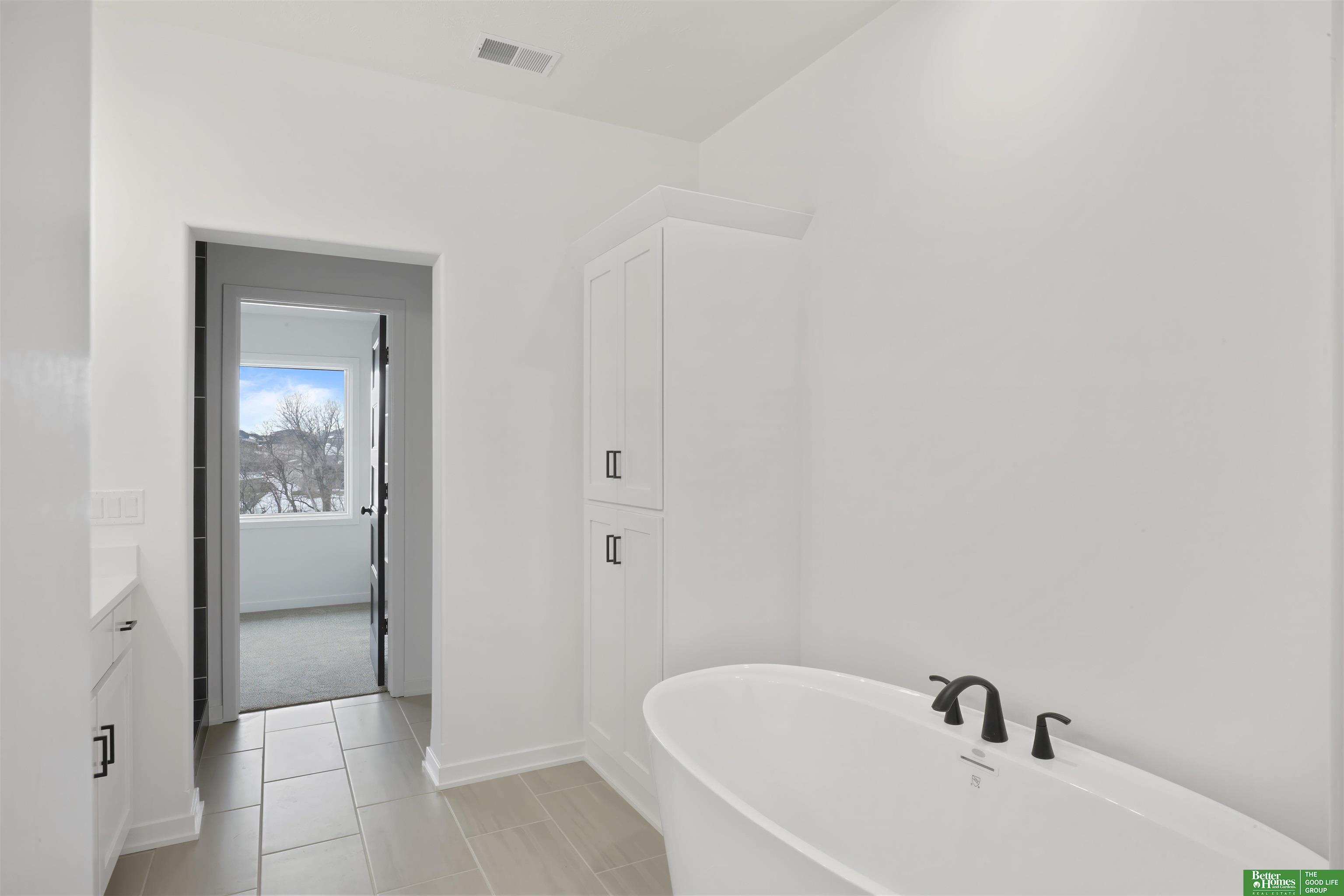 2747 Big Elk Parkway
