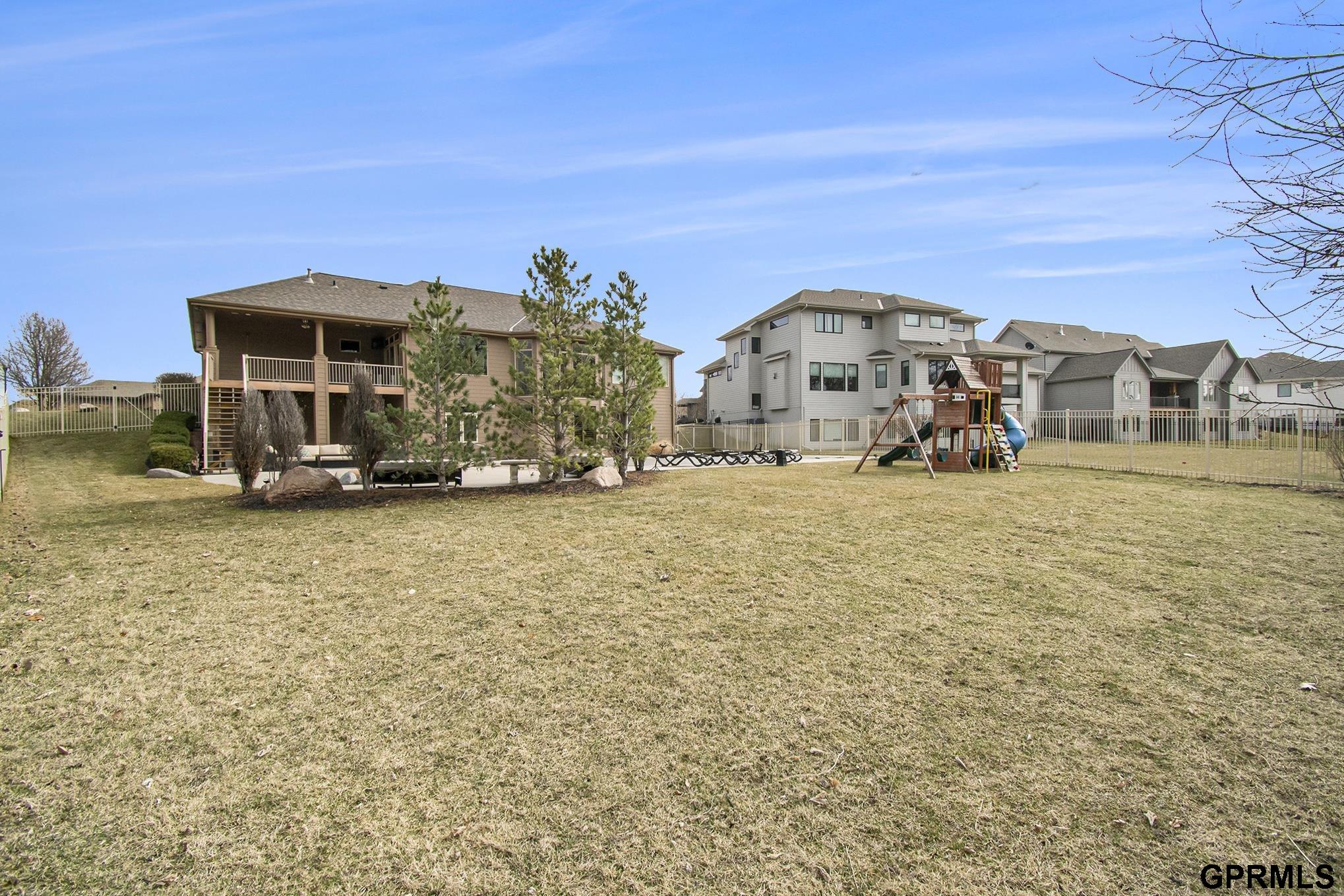 1418 N 191st Avenue