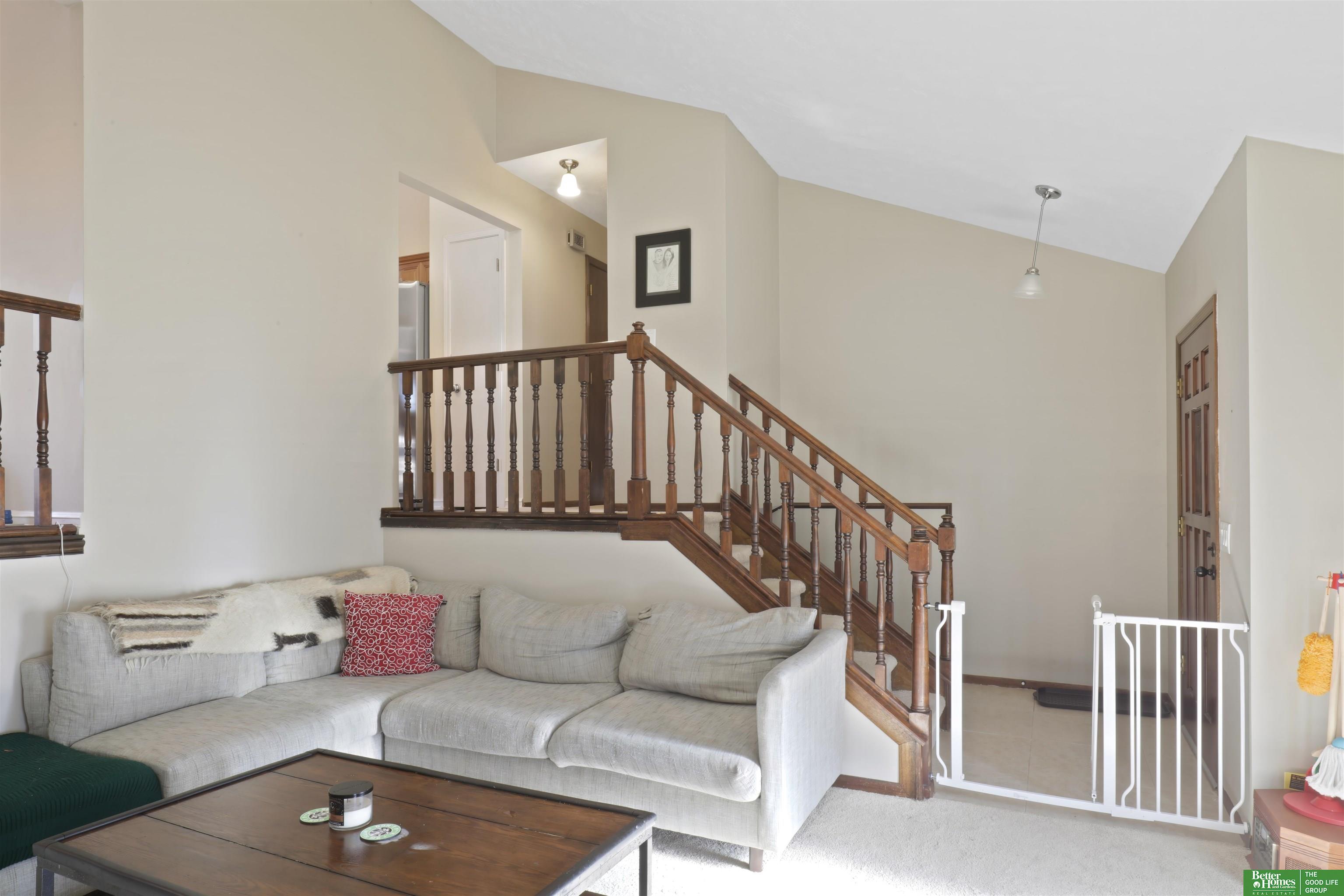 13002 Woodridge Circle