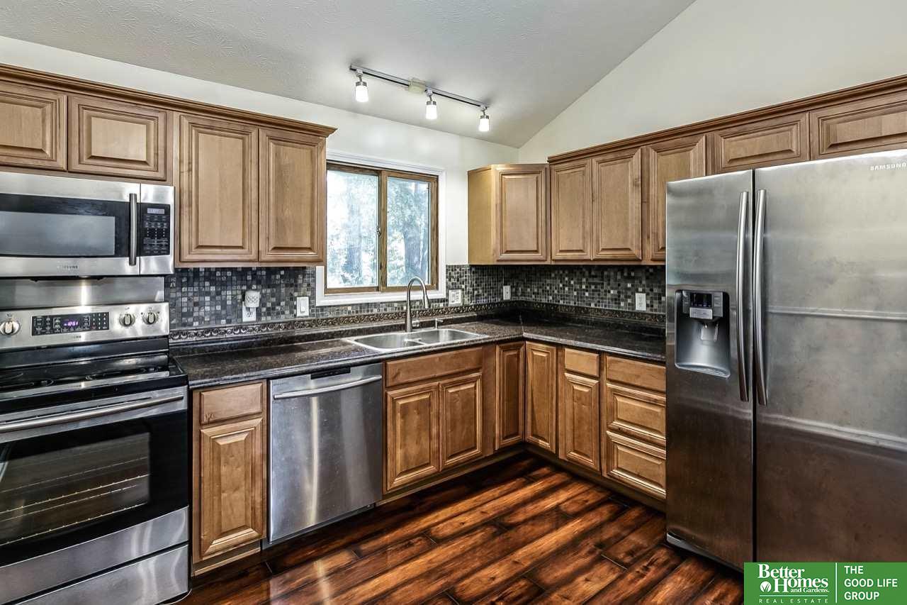 13002 Woodridge Circle