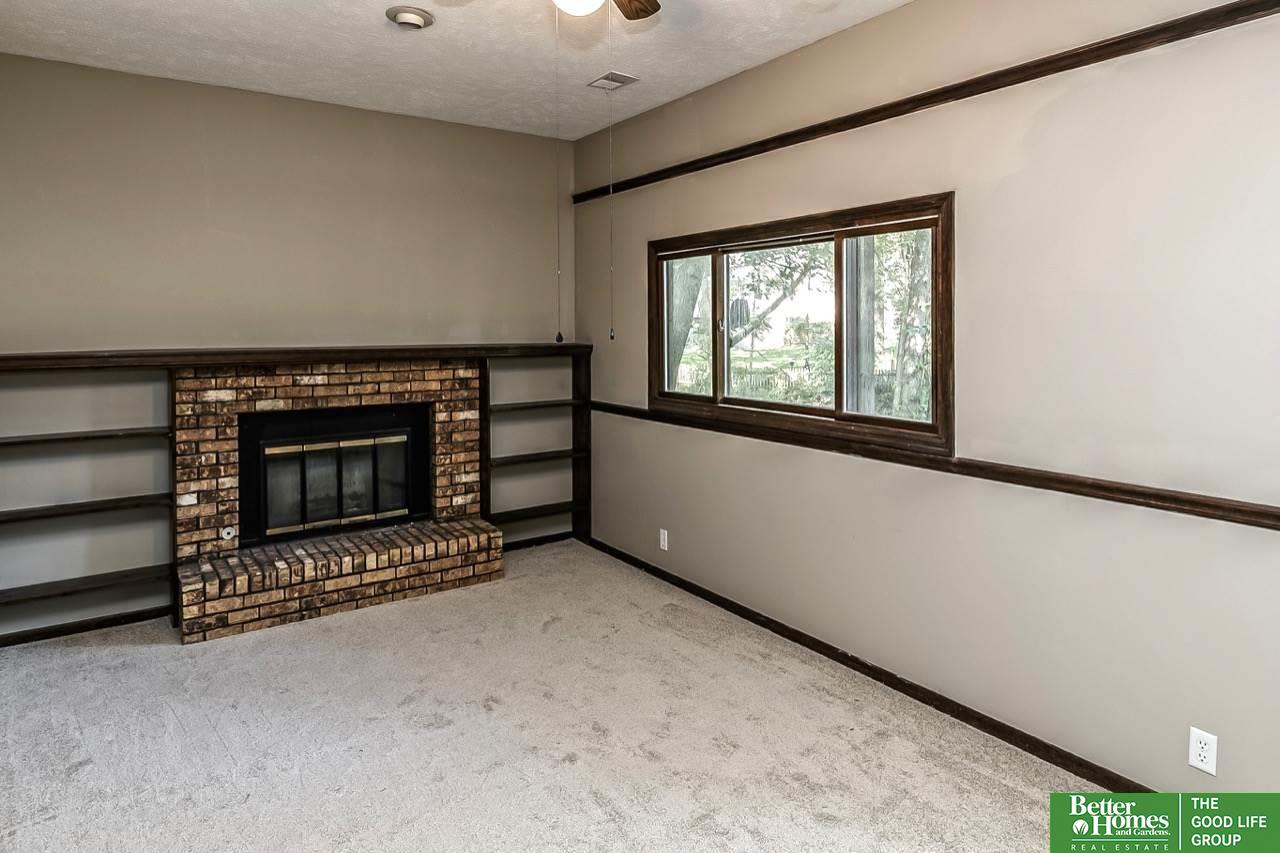 13002 Woodridge Circle