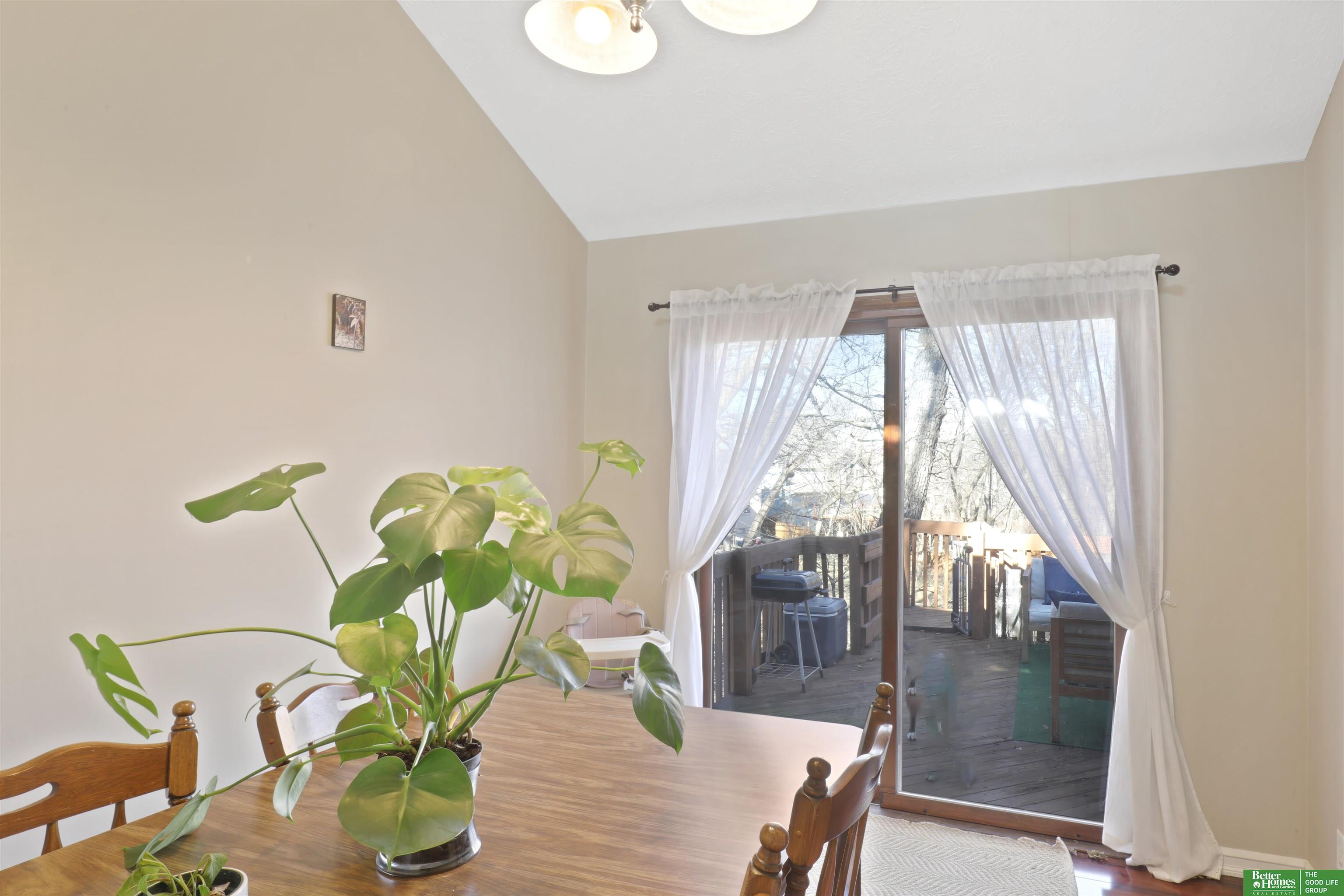 13002 Woodridge Circle