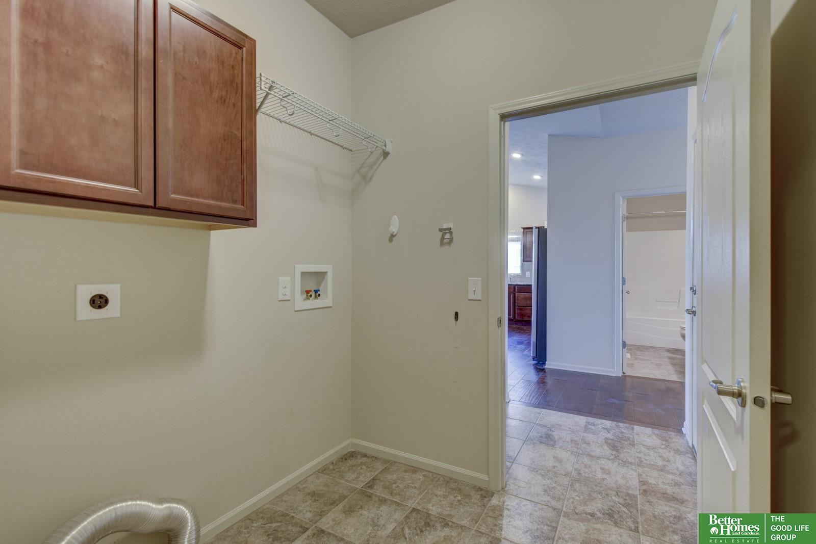 6622 Michael Circle