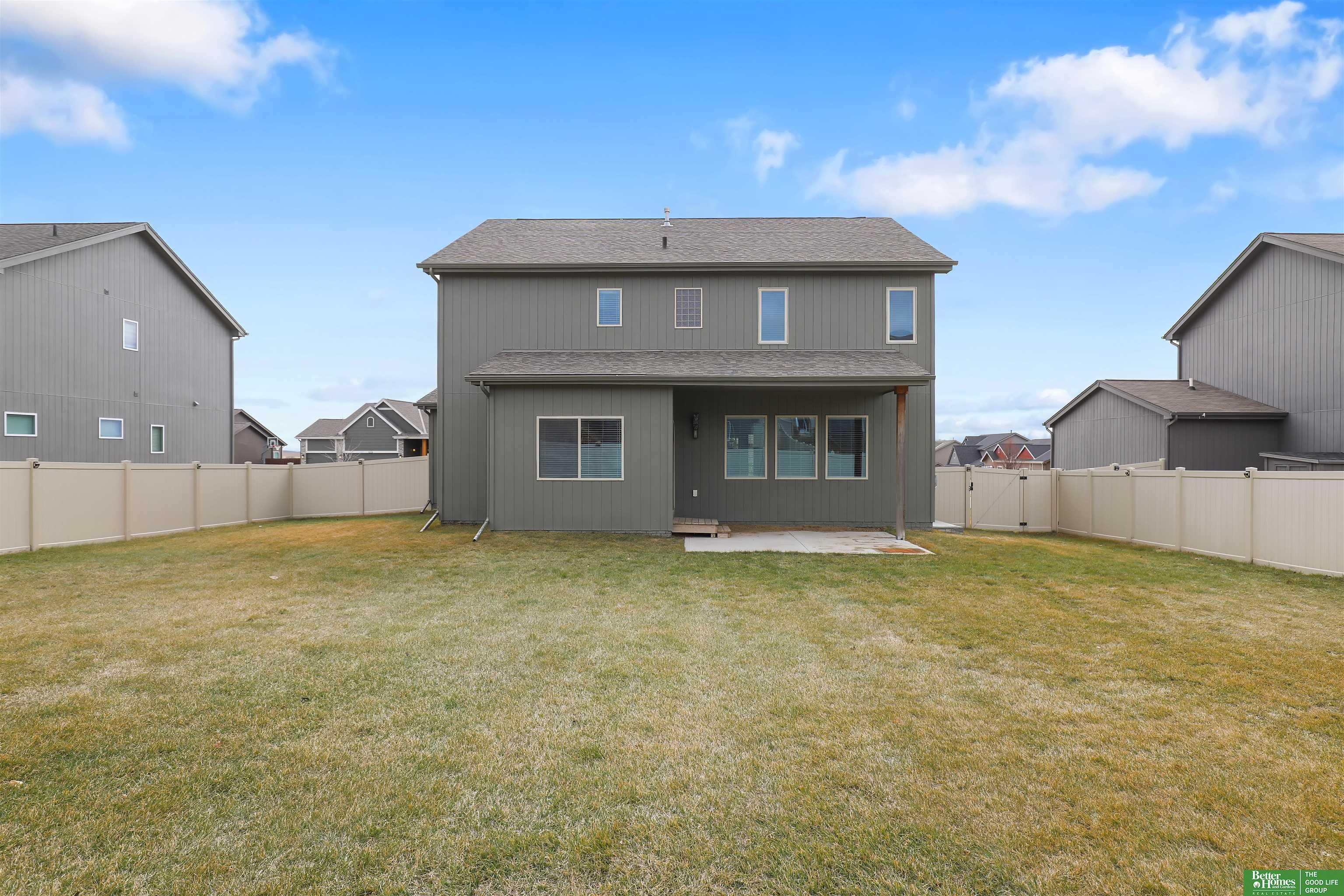 2108 Hummingbird Drive