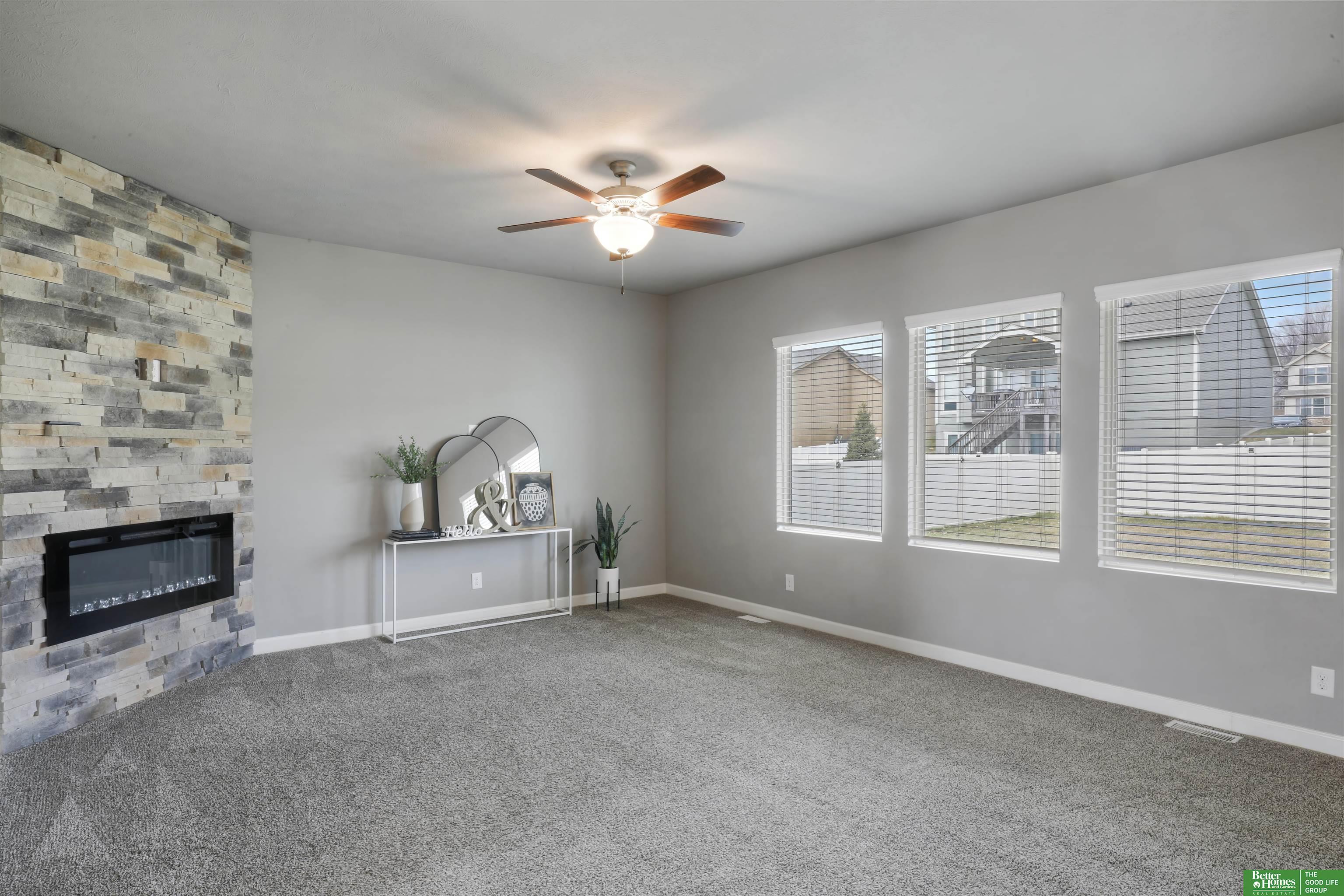 2108 Hummingbird Drive