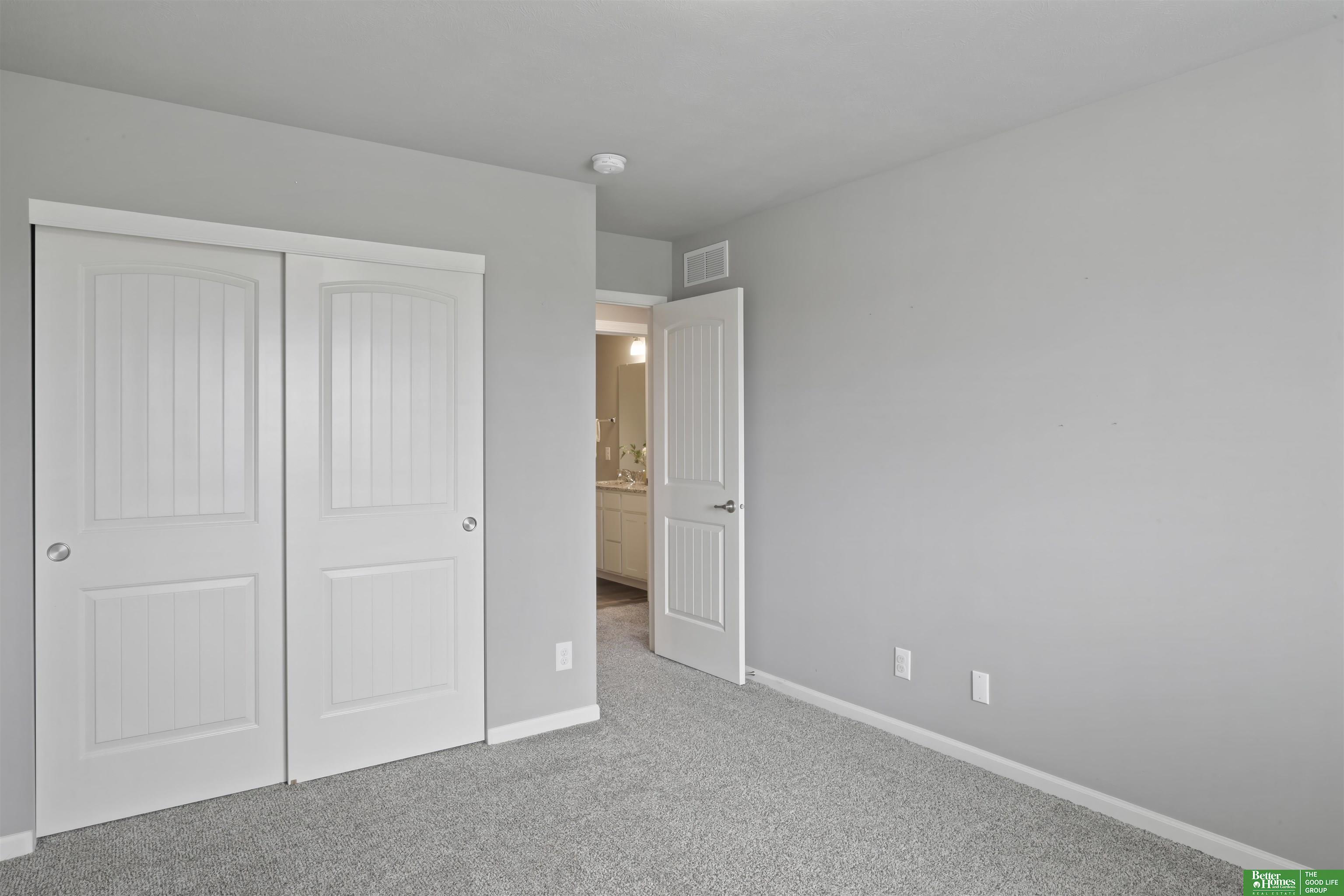 2108 Hummingbird Drive