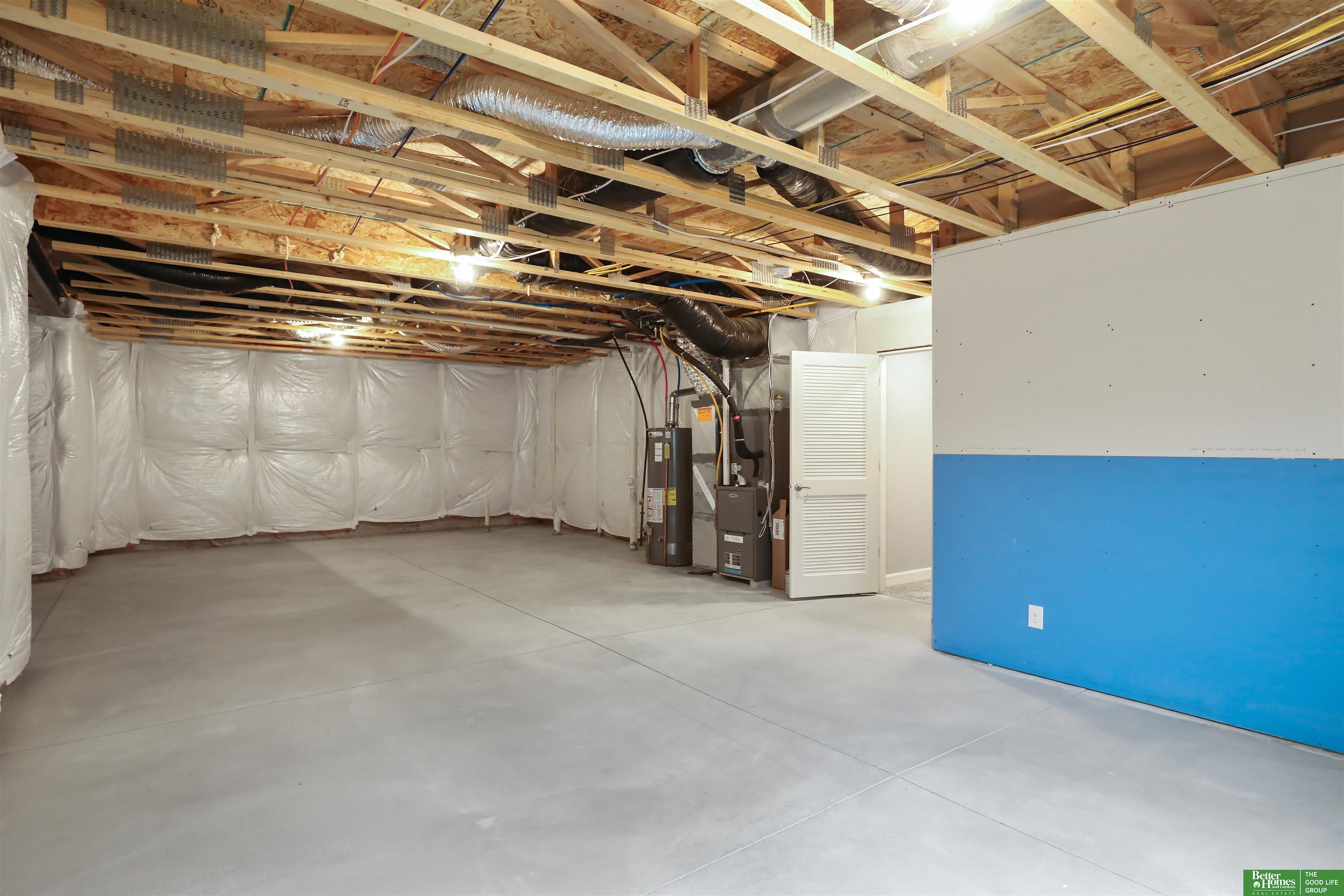 2108 Hummingbird Drive