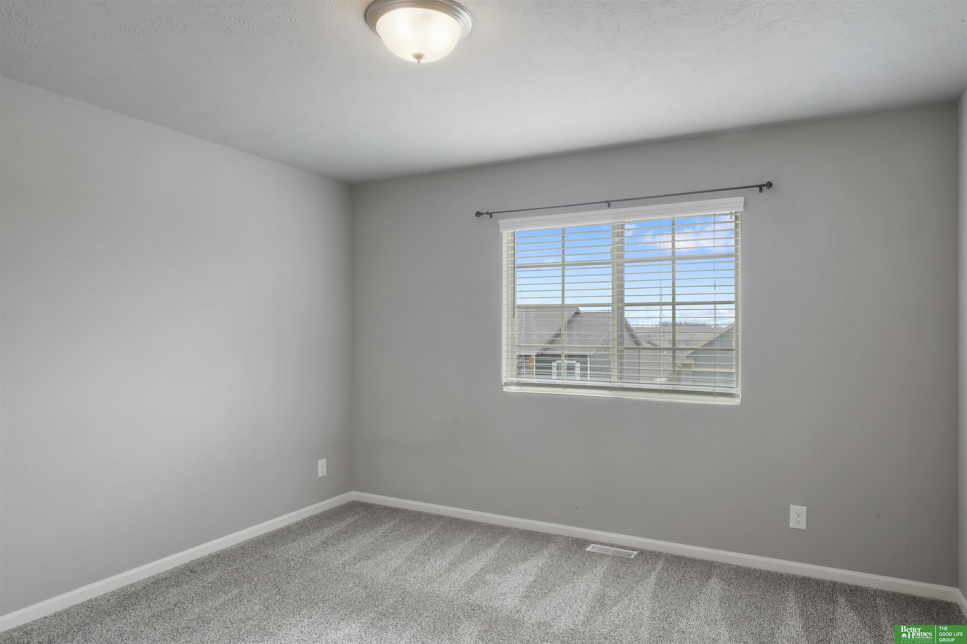 2108 Hummingbird Drive