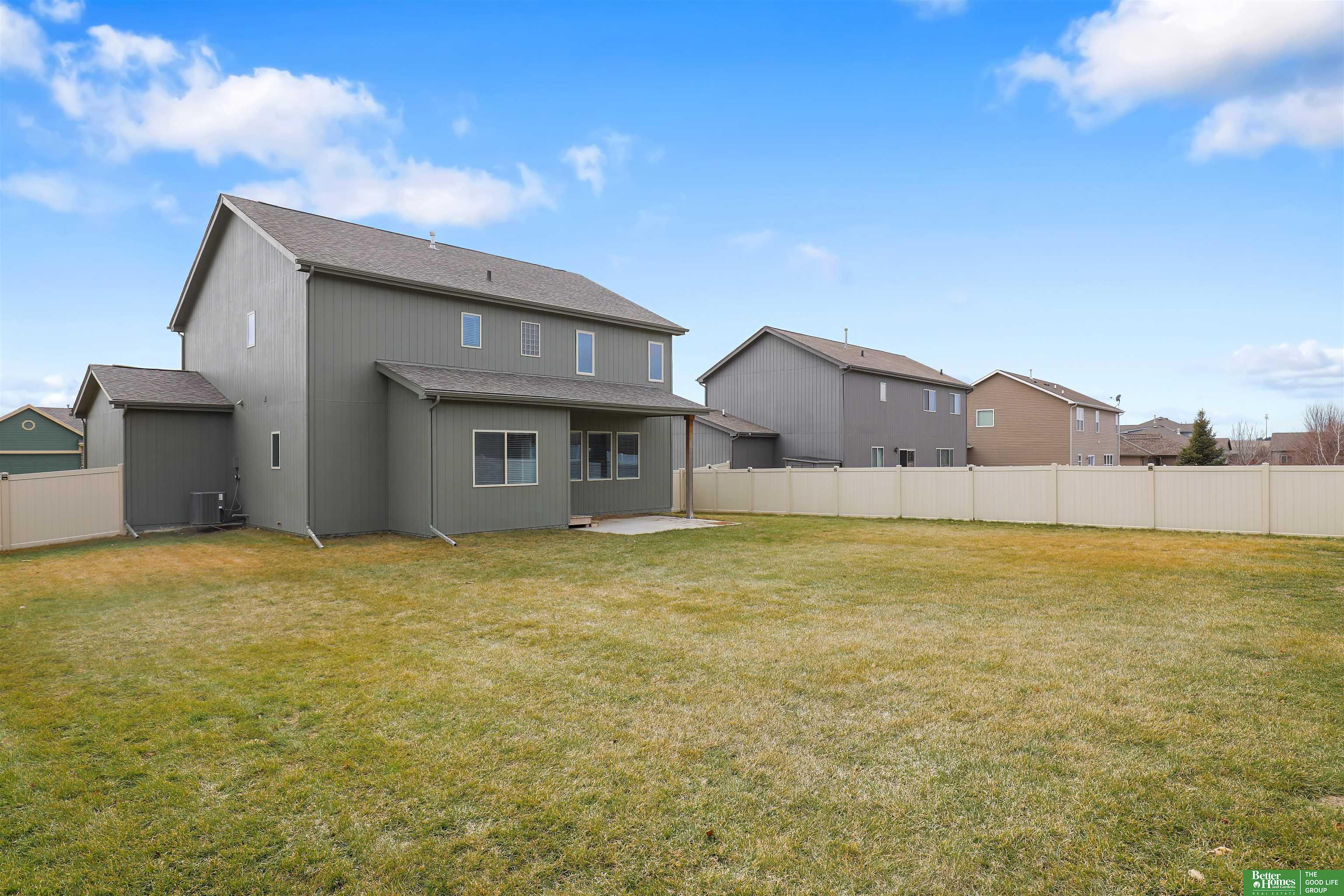 2108 Hummingbird Drive