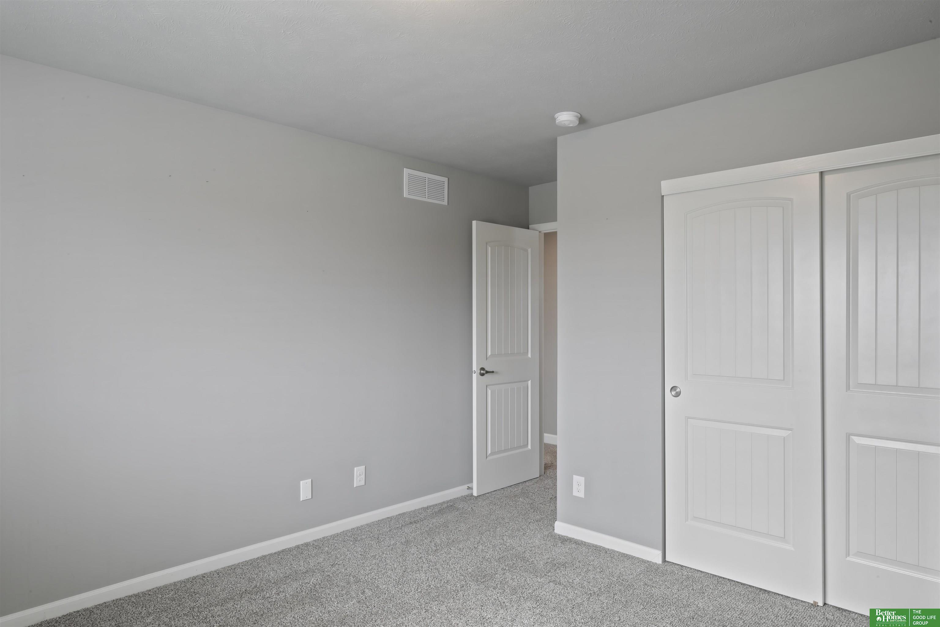 2108 Hummingbird Drive