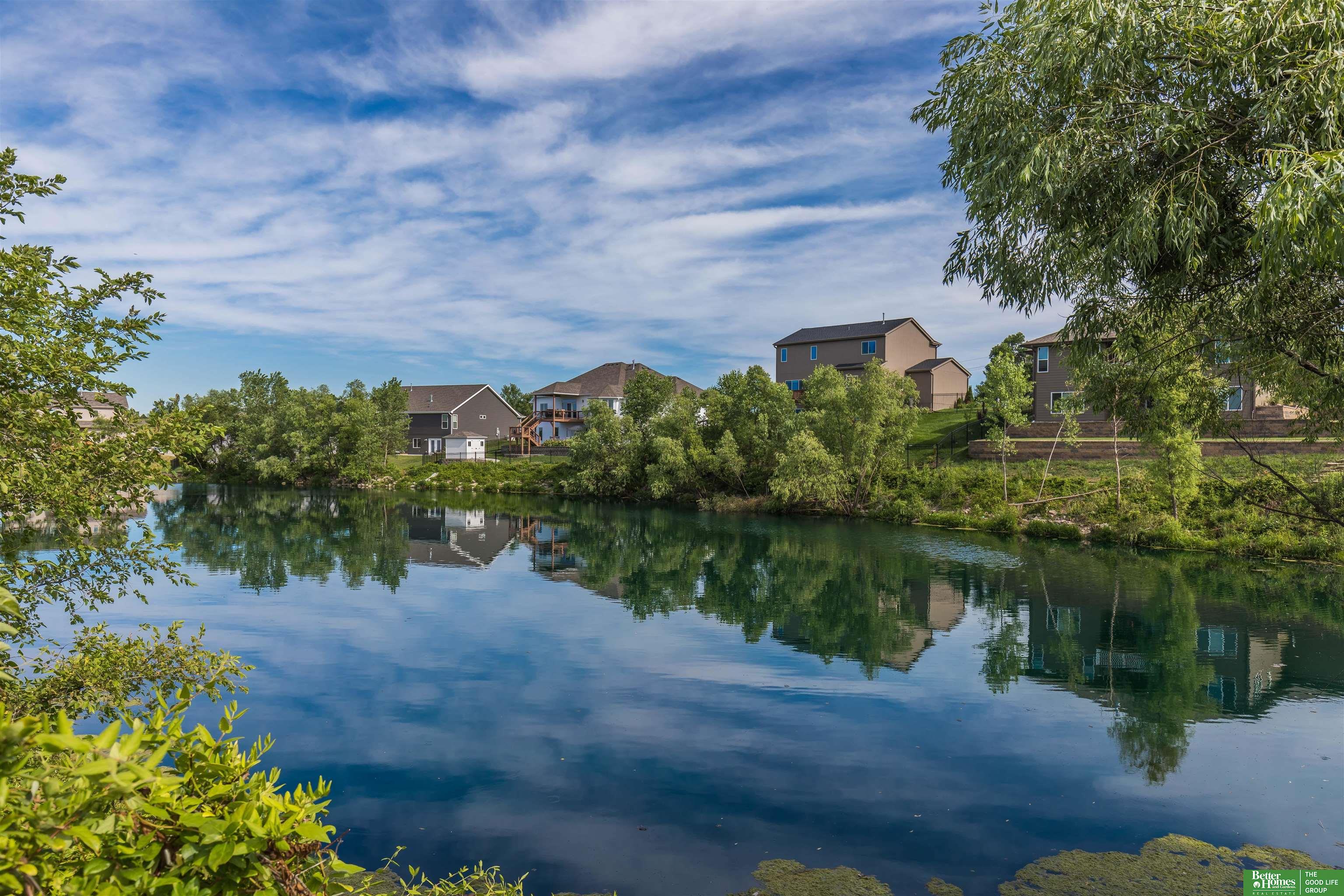 2108 Hummingbird Drive