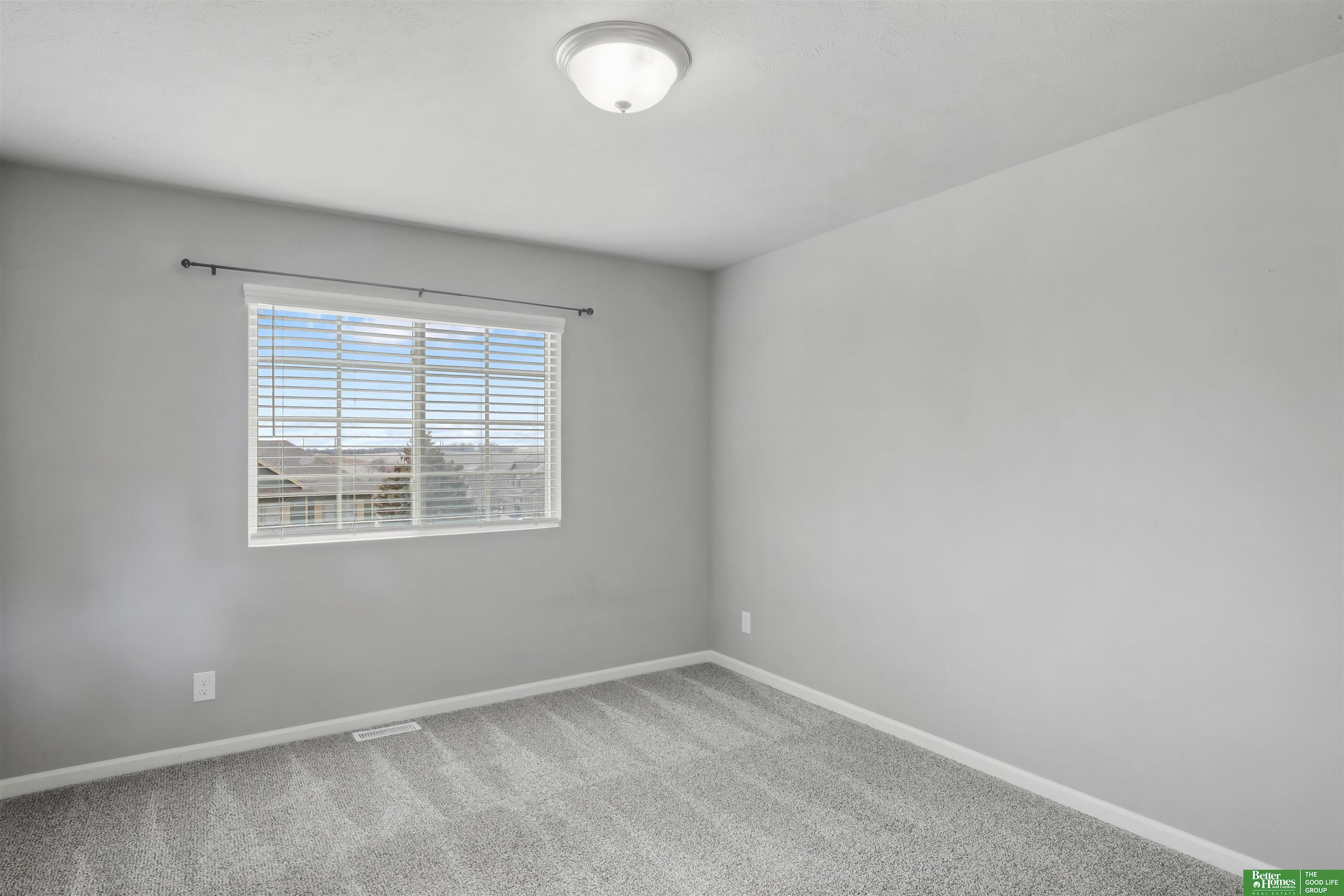 2108 Hummingbird Drive