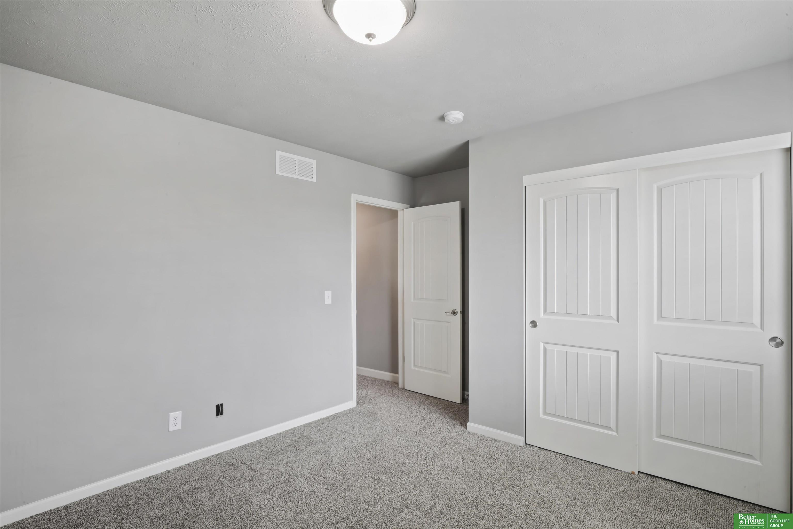 2108 Hummingbird Drive