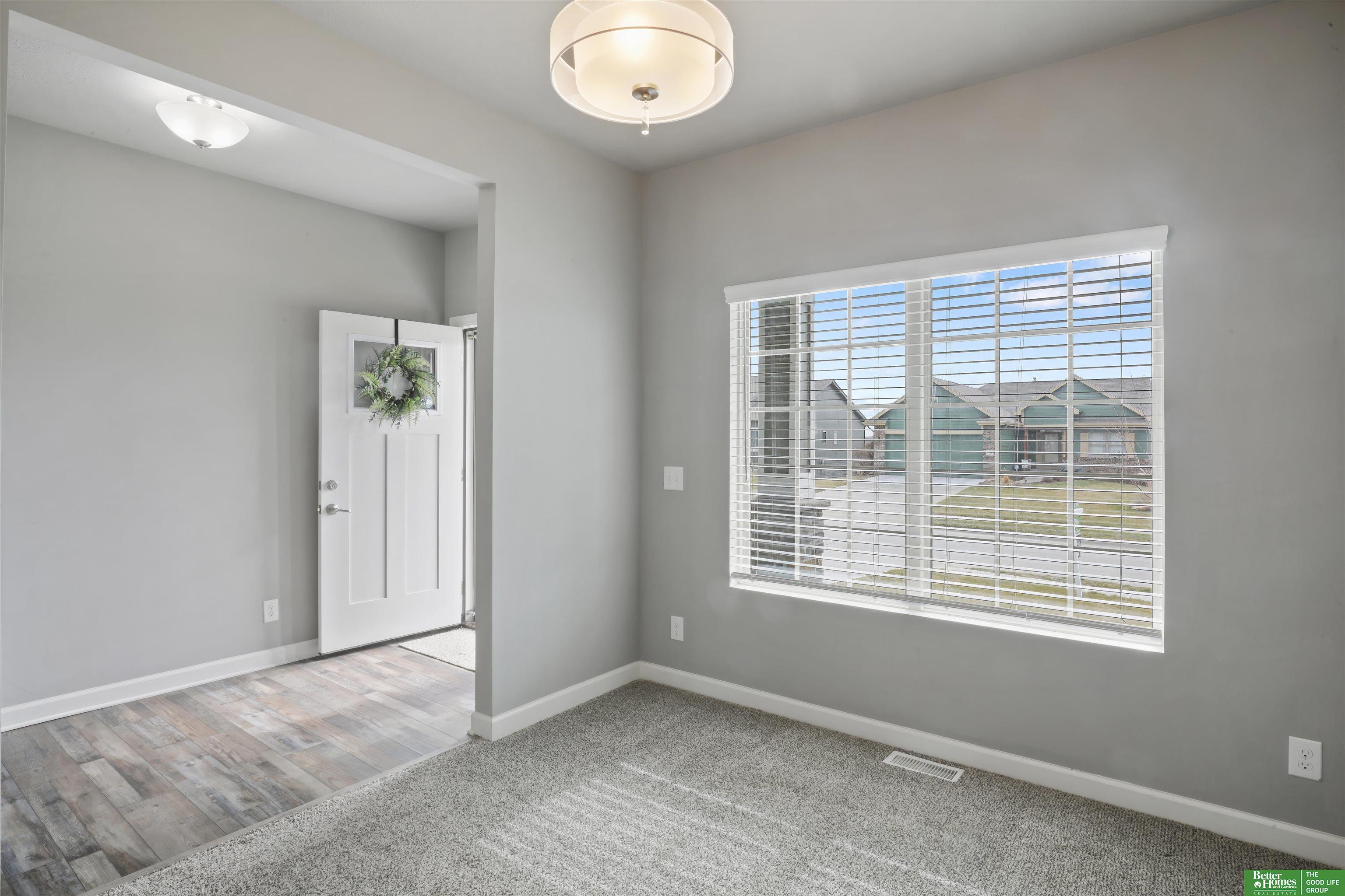 2108 Hummingbird Drive