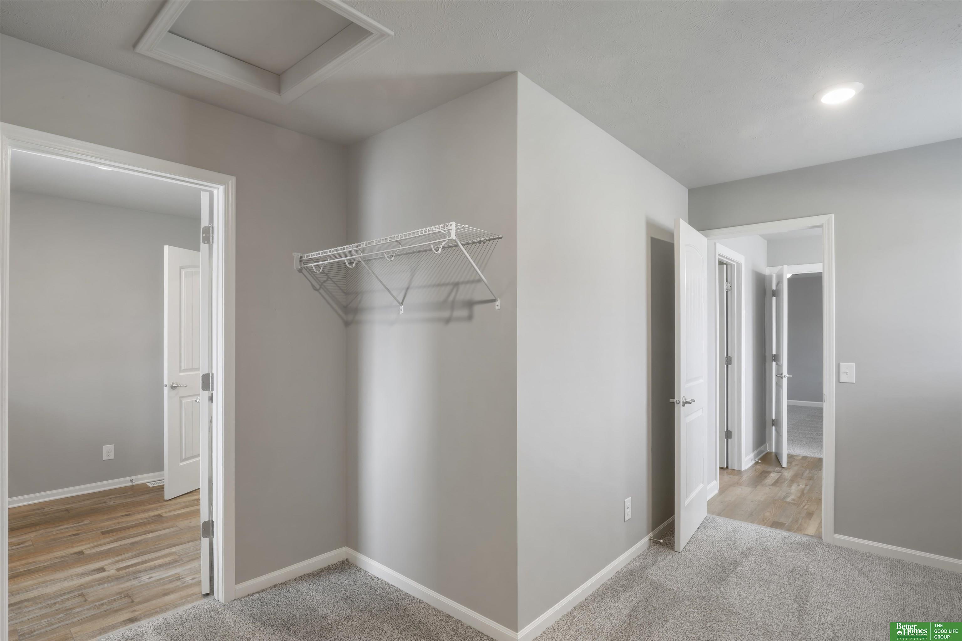 2108 Hummingbird Drive