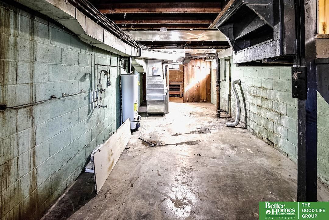 3349 Ernst Street