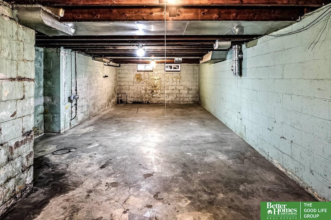 3349 Ernst Street
