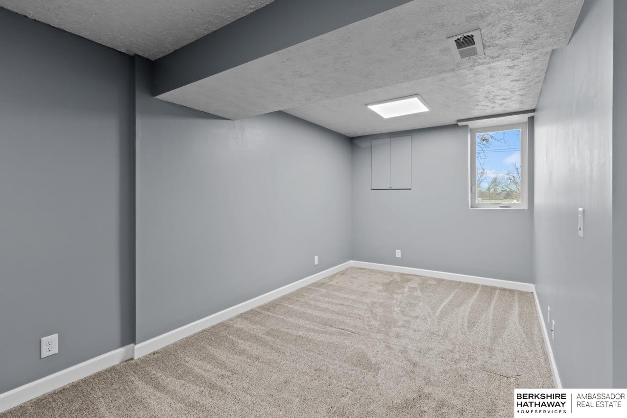 14206 N Street