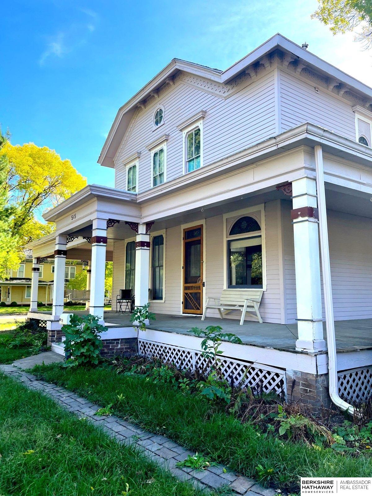 545 E 5 Street