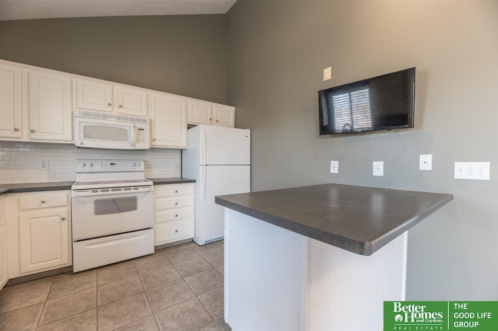 1112 Conestoga Road