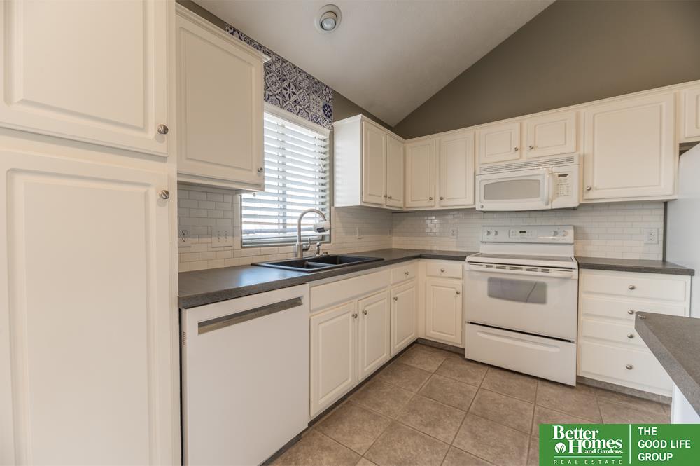 1112 Conestoga Road