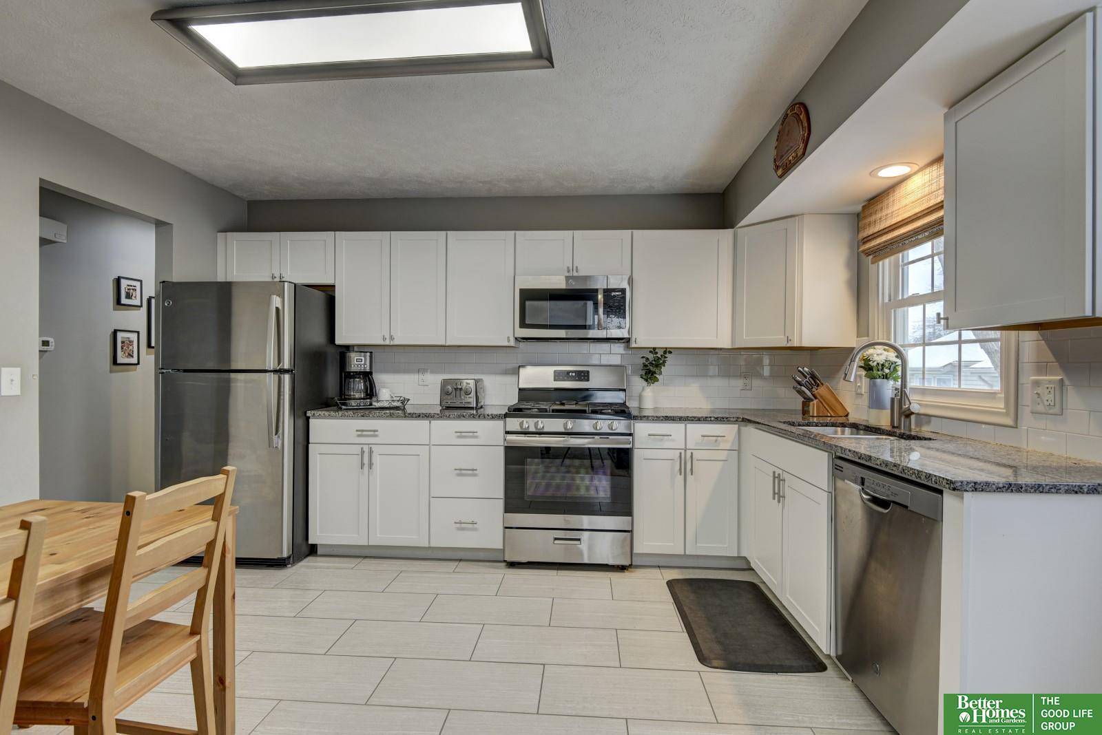 2326 S 118 Court