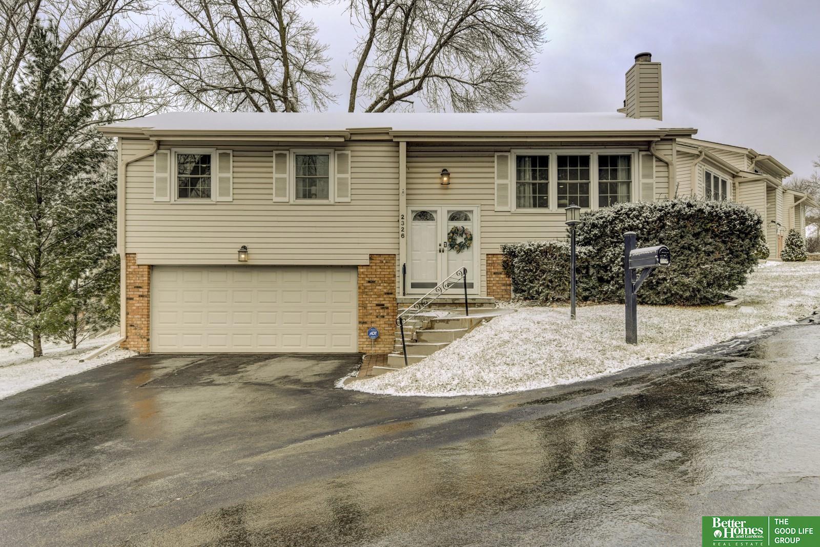 2326 S 118 Court