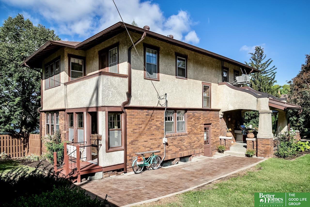 5123 Underwood Avenue