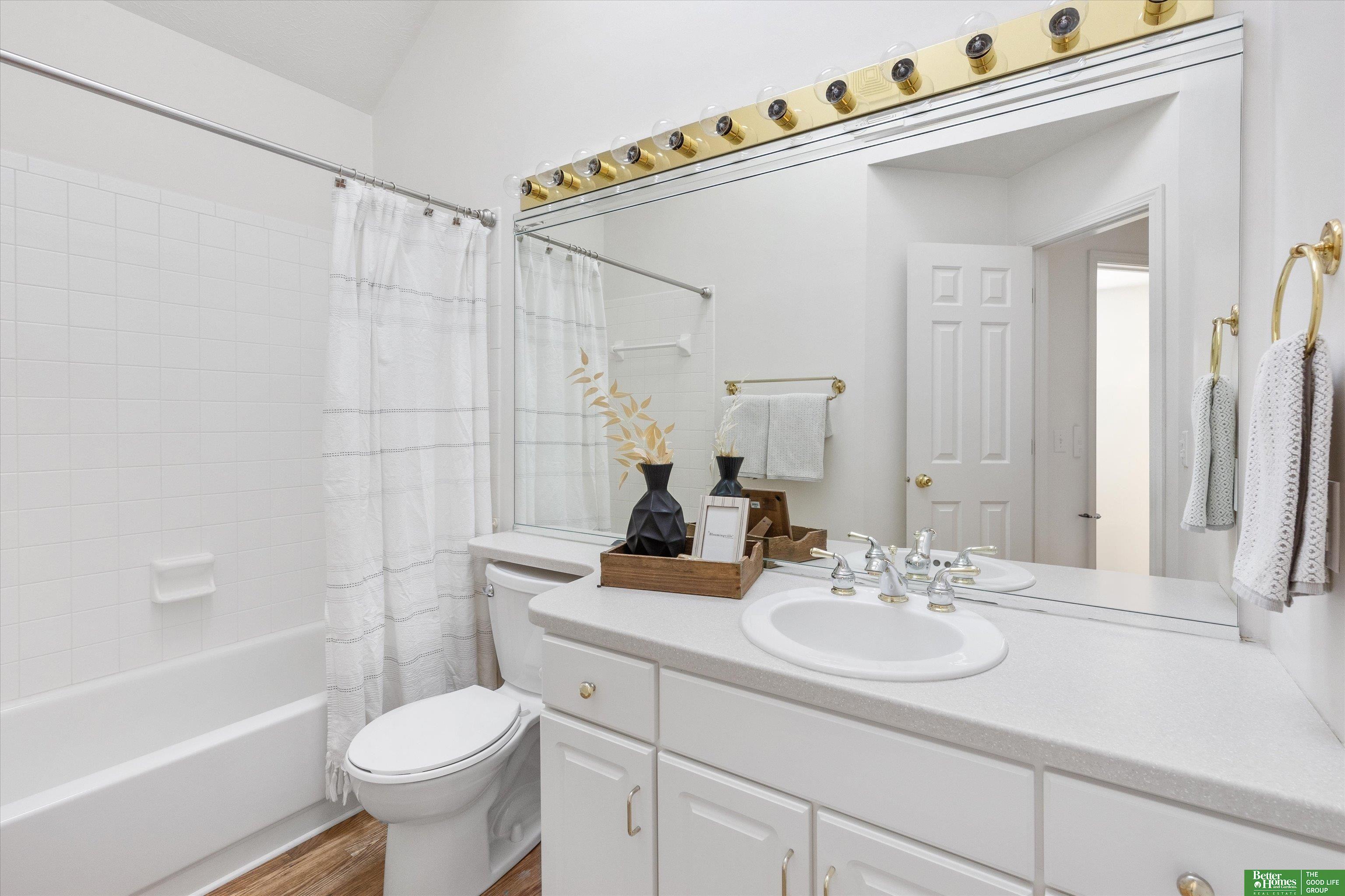 1327 S 172nd Street