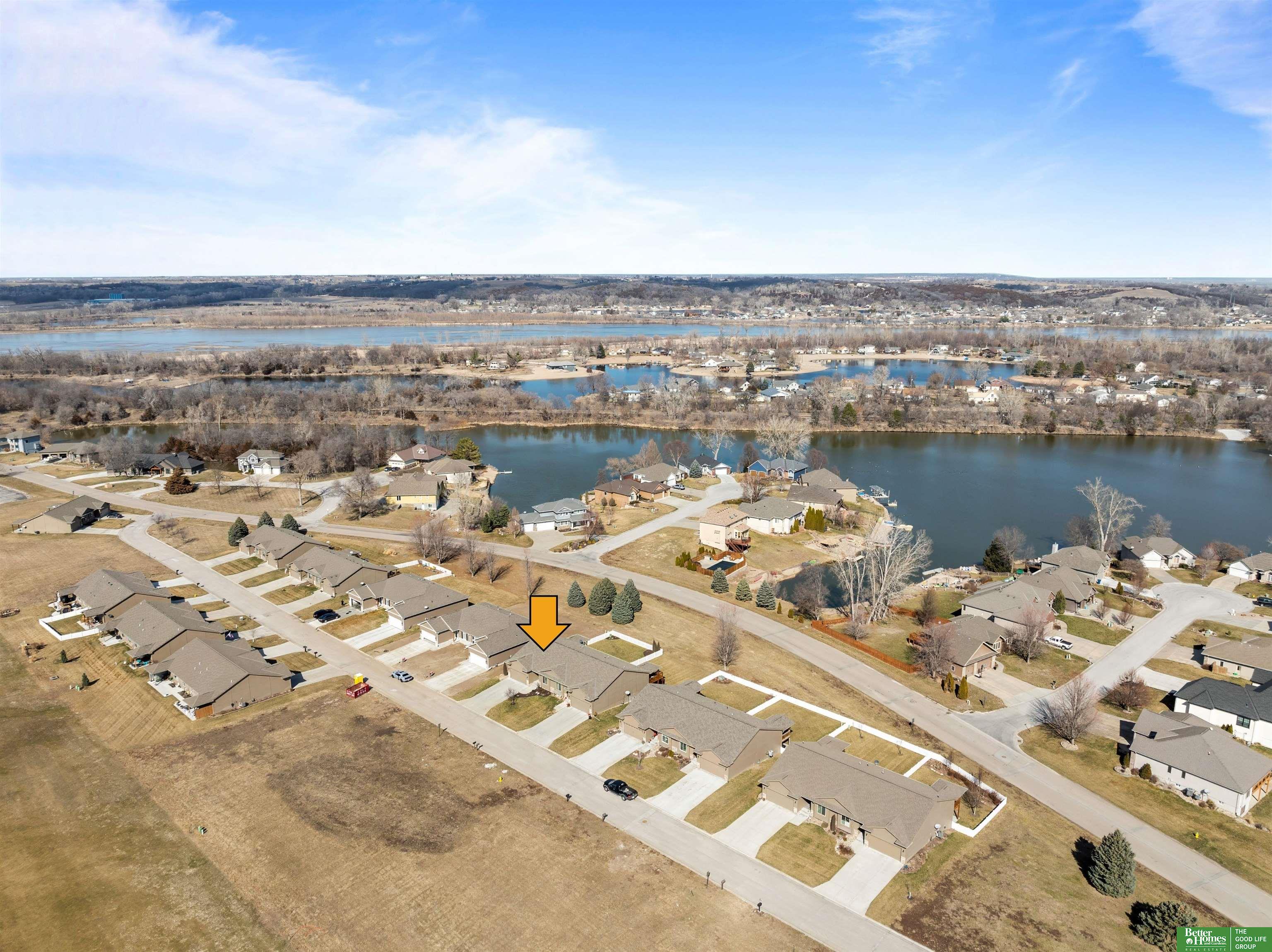 2914 Lakeside Drive