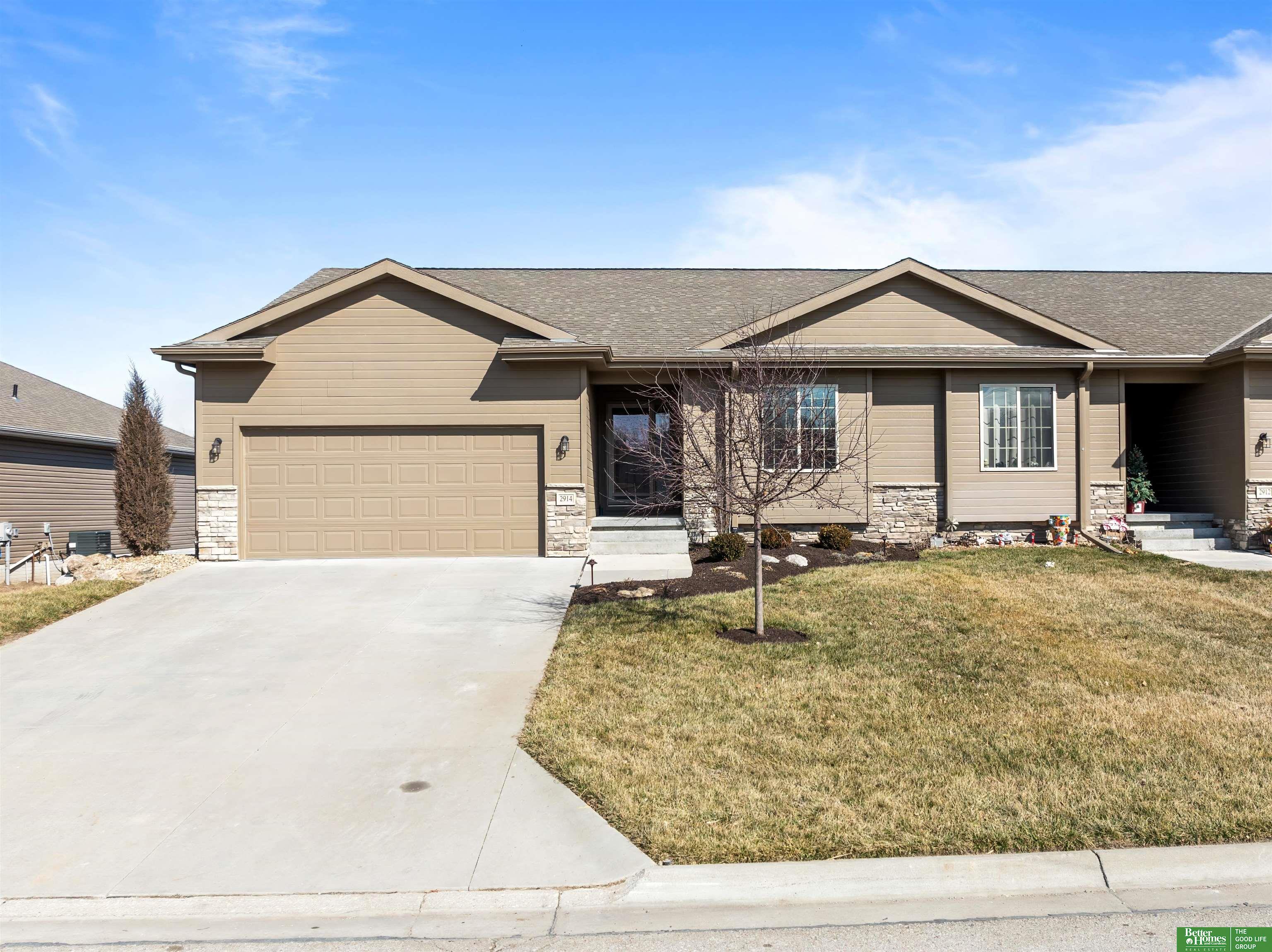 2914 Lakeside Drive