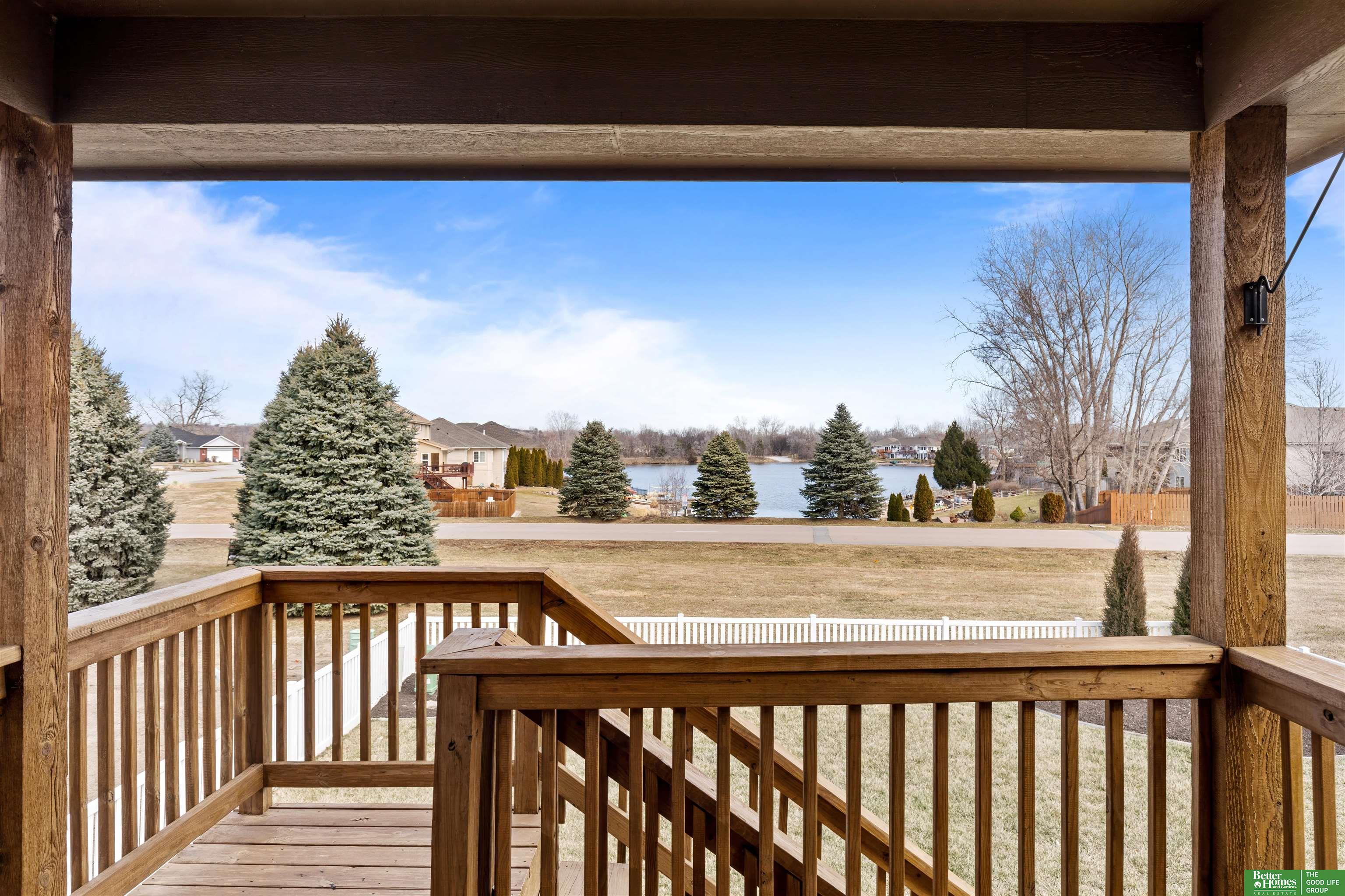 2914 Lakeside Drive