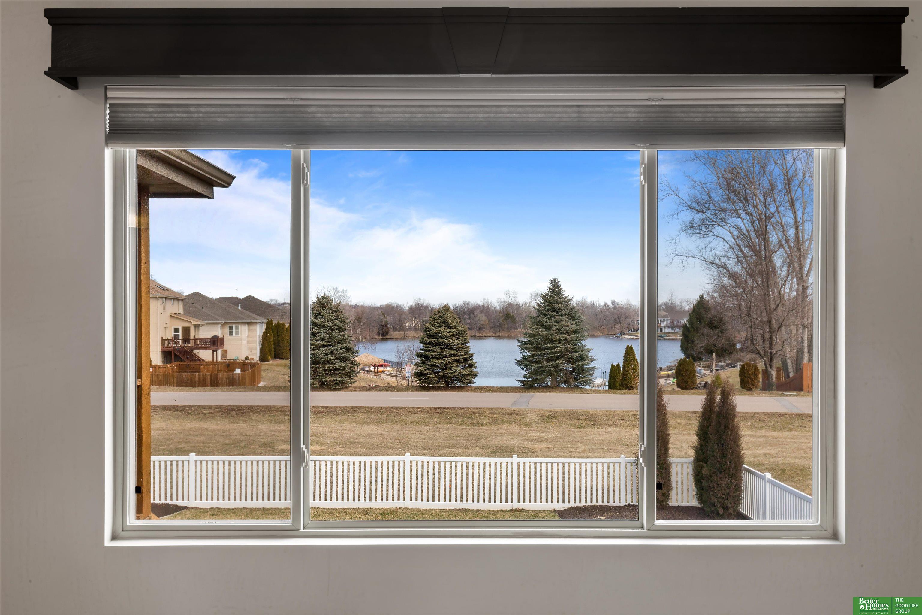 2914 Lakeside Drive
