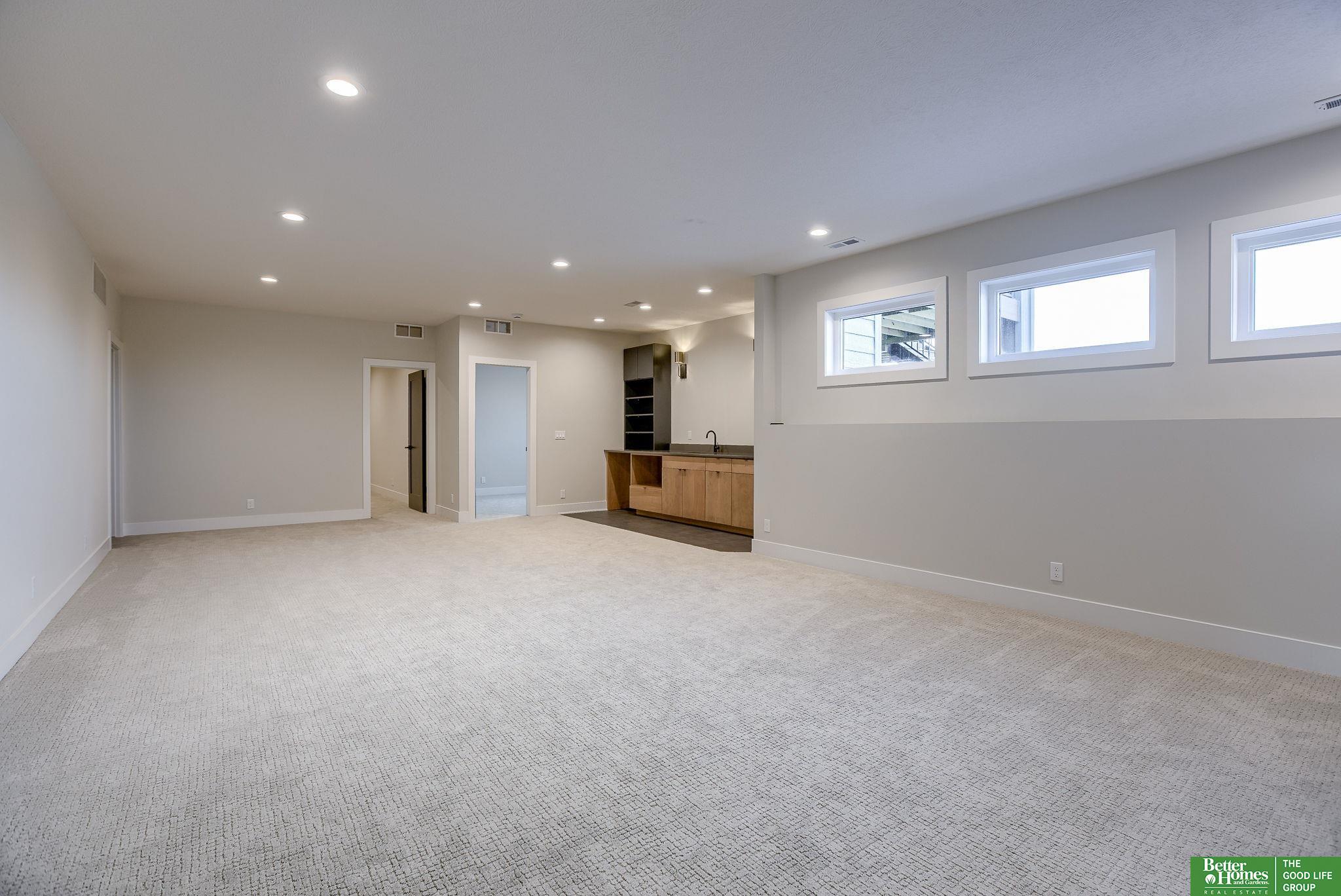 18504 Wirt Circle