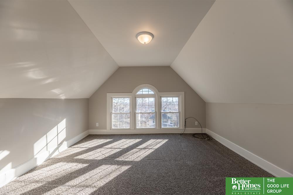 138 N 38th Avenue