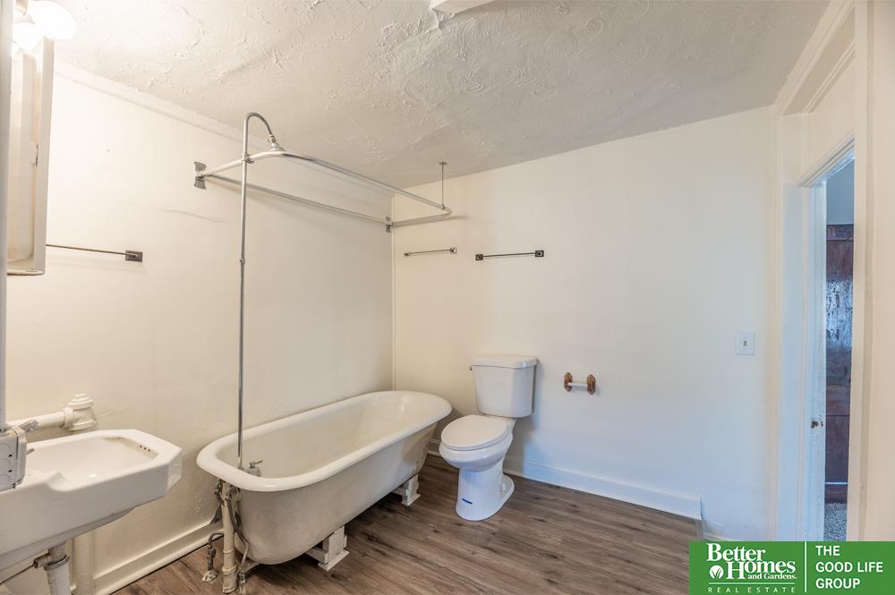 138 N 38th Avenue