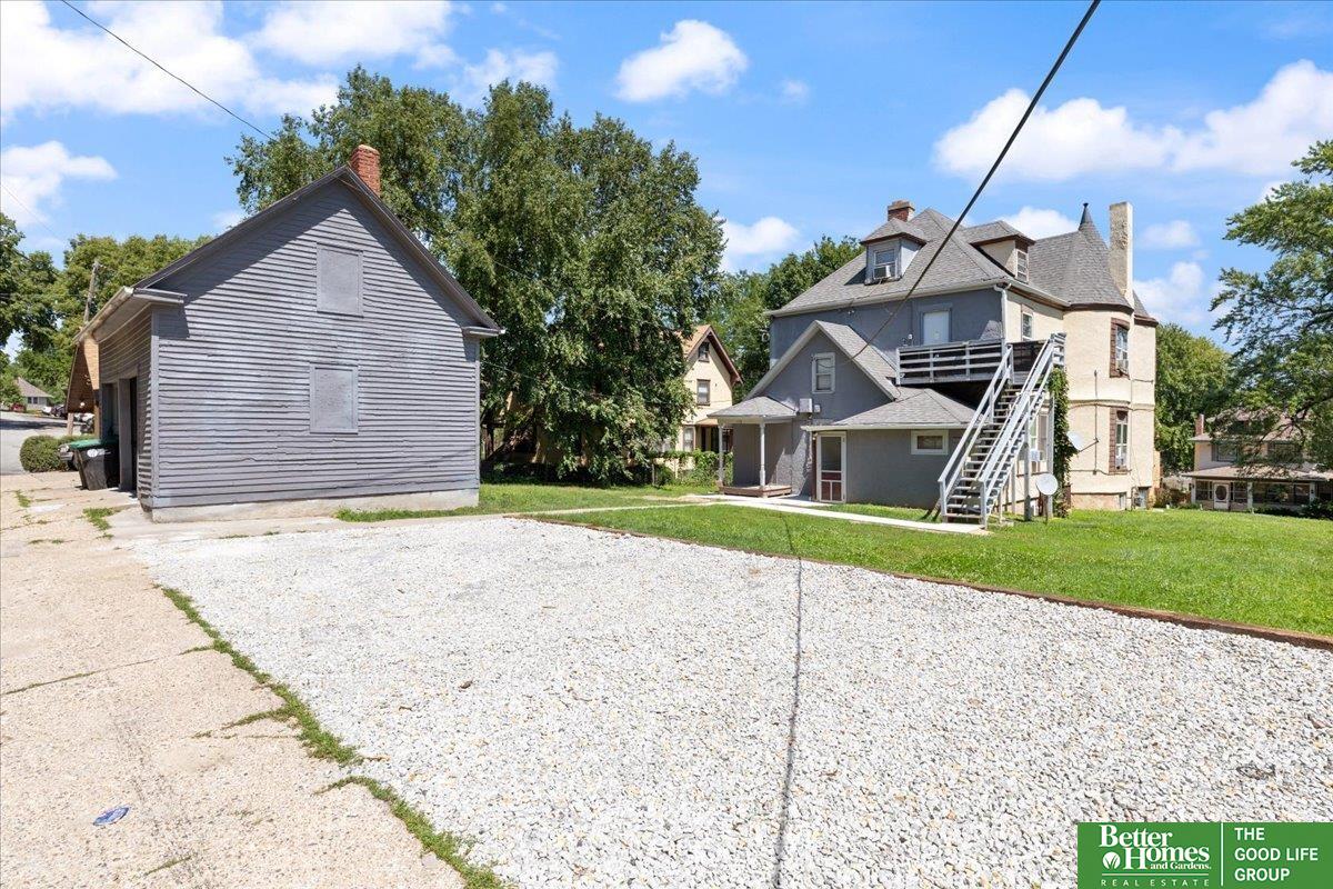138 N 38th Avenue
