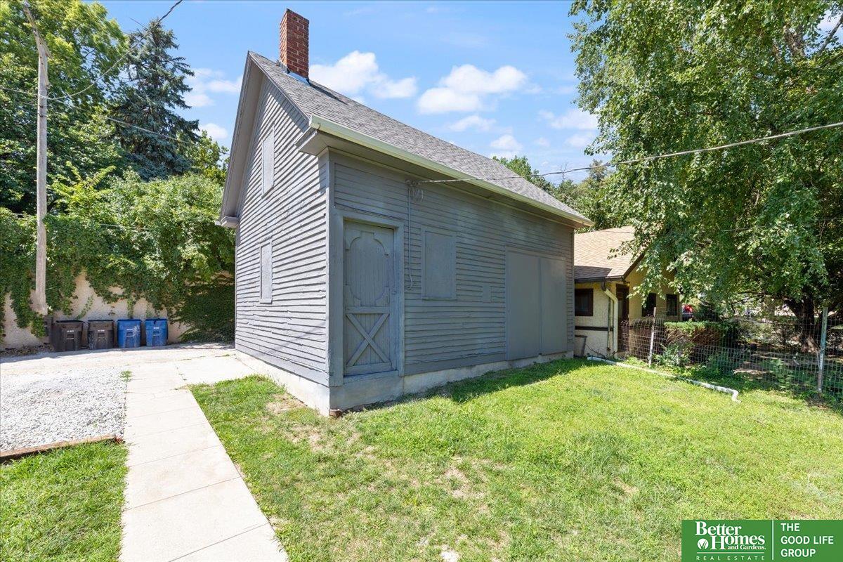 138 N 38th Avenue
